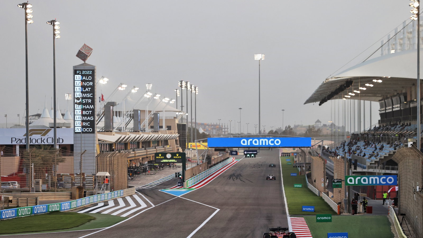 Charles Leclerc (MON) Ferrari F1-75.