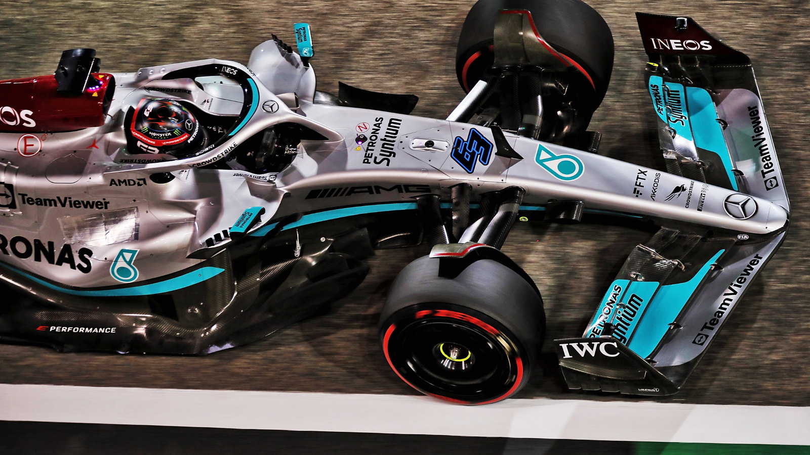 George Russell (GBR) Mercedes AMG F1 W13.