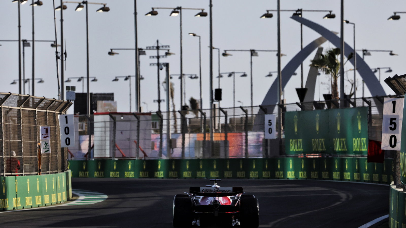 Valtteri Bottas (FIN) Alfa Romeo F1 Team C42.
