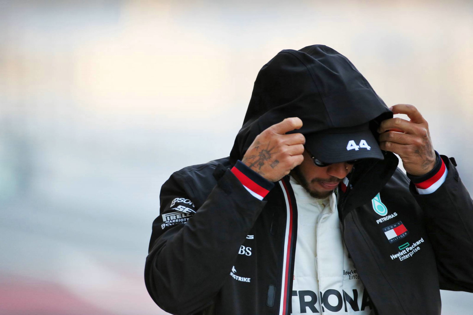 Leclerc: Vettel rekan setim yang baik tapi tergantung pada Ferrari di masa depan