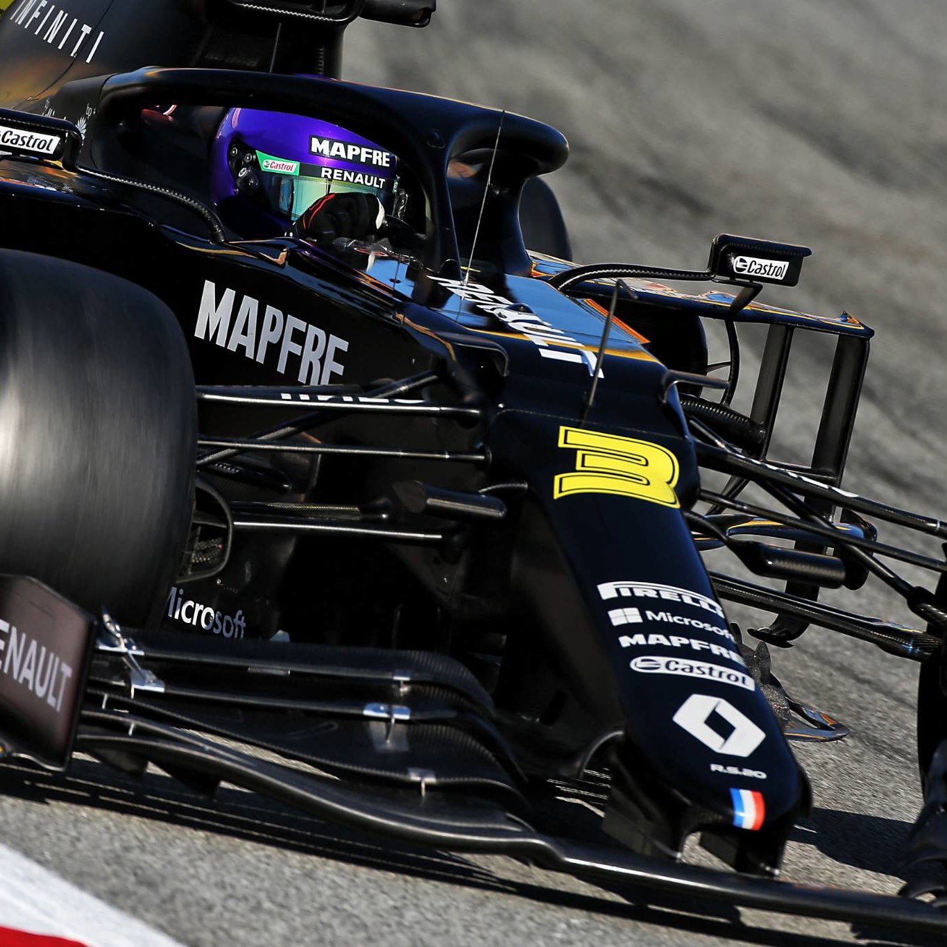 Caterham parts company with F1 technical director Smith