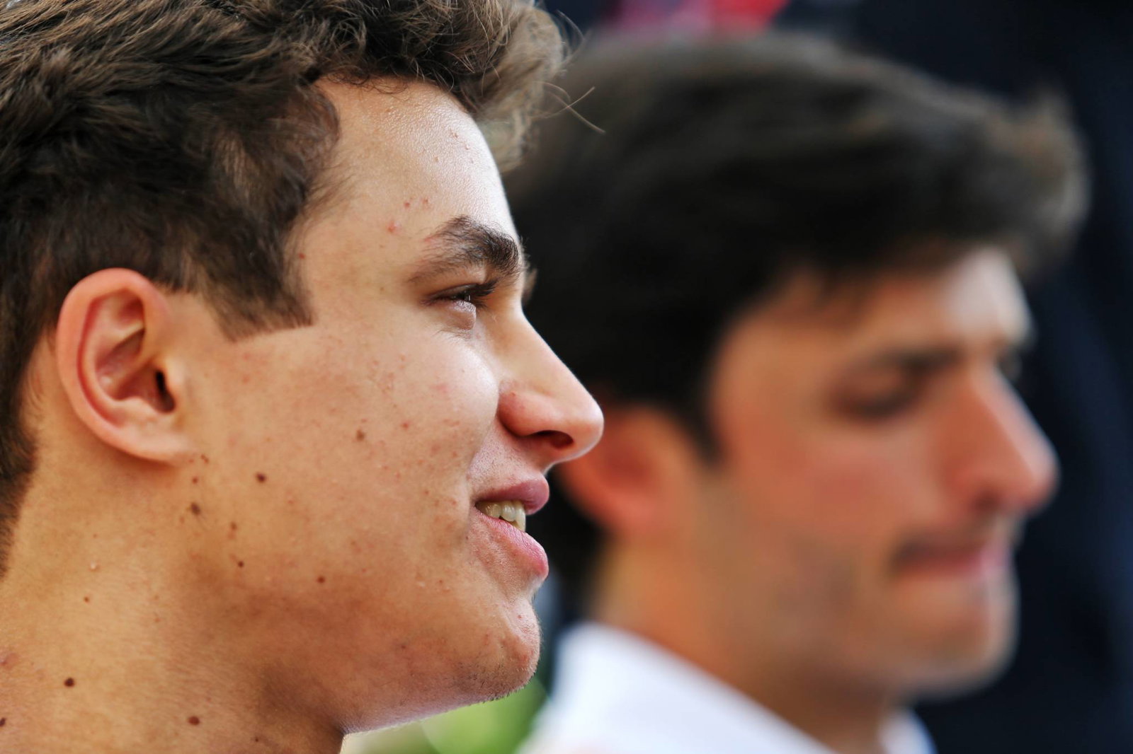 Kimi Raikkonen masih memikirkan masa depan F1 sebagai keputusan yang akan datang