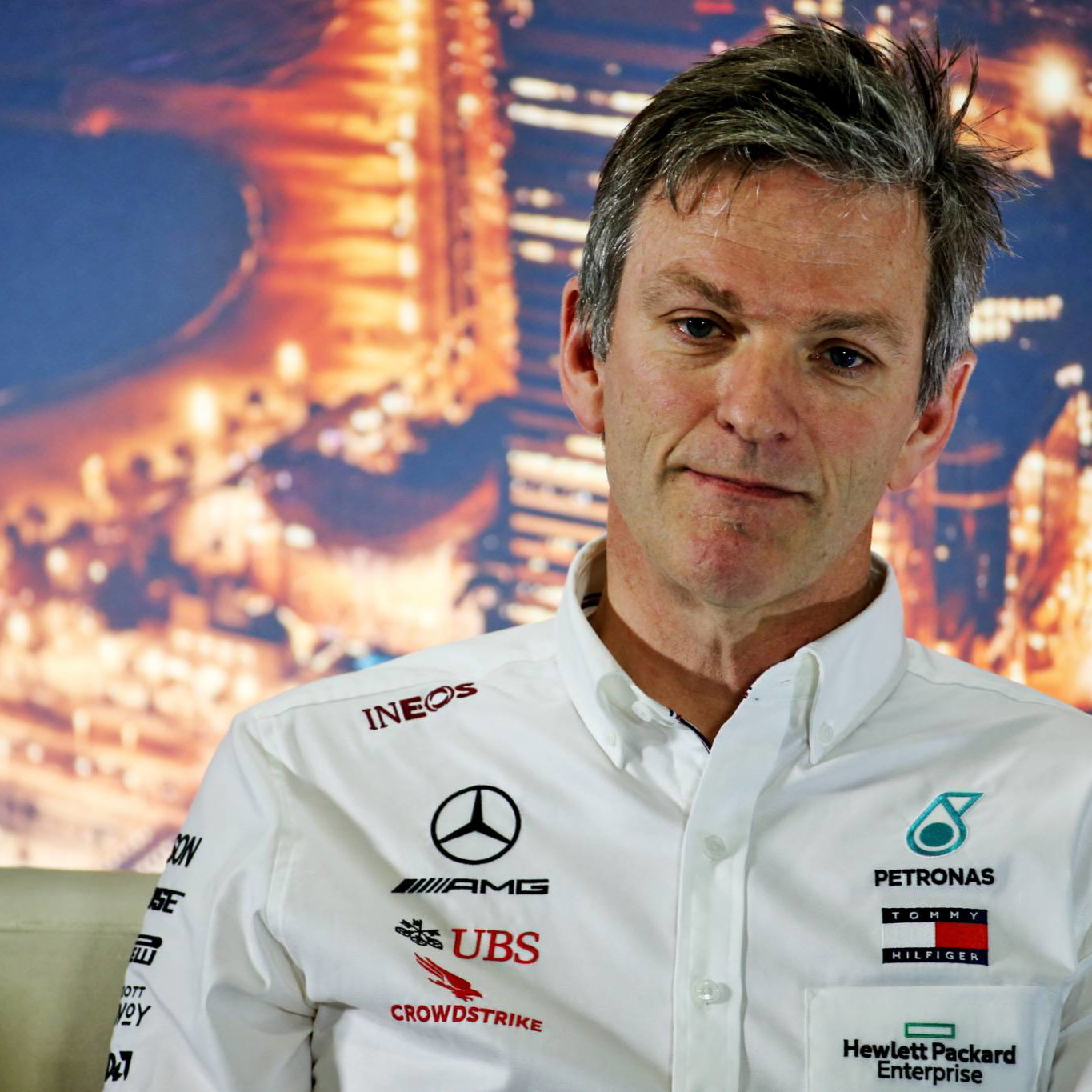 Renault admits exhaust to blame for poor performance