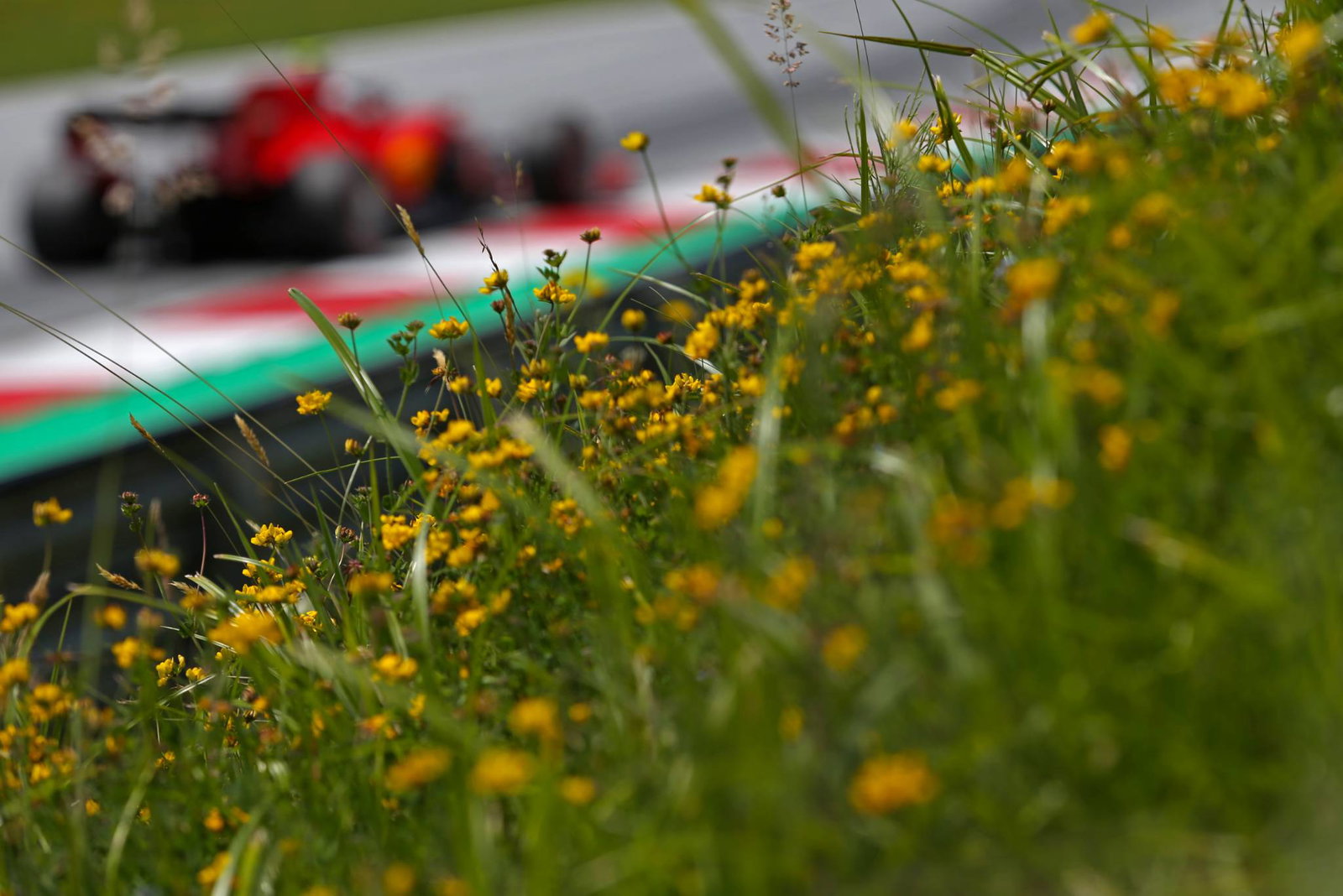 Honda memperkenalkan perbaikan mesin F1 setelah DNF ganda Red Bull