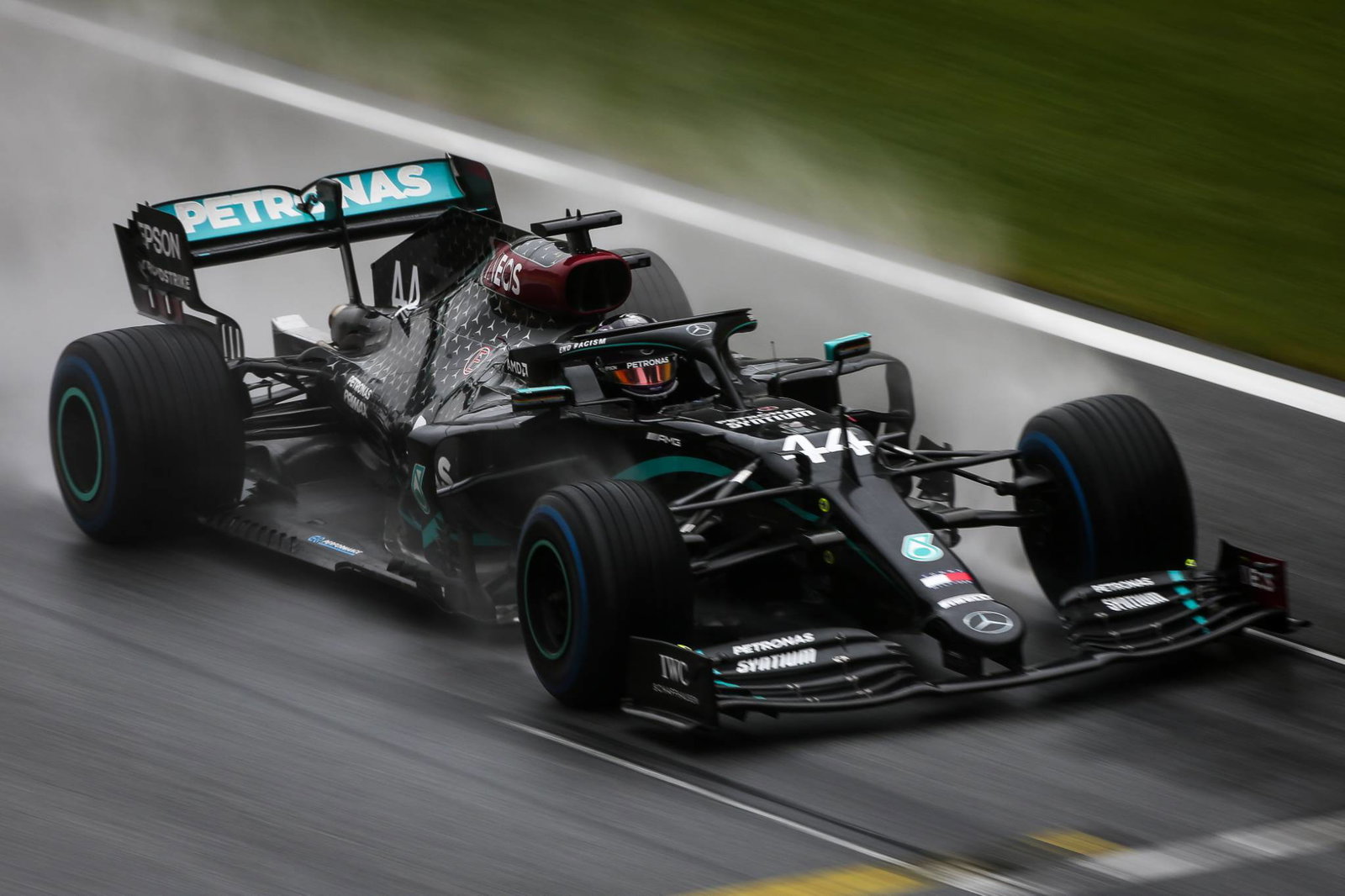 How ‘out of this world’ Hamilton proved he’s F1’s best in the wet