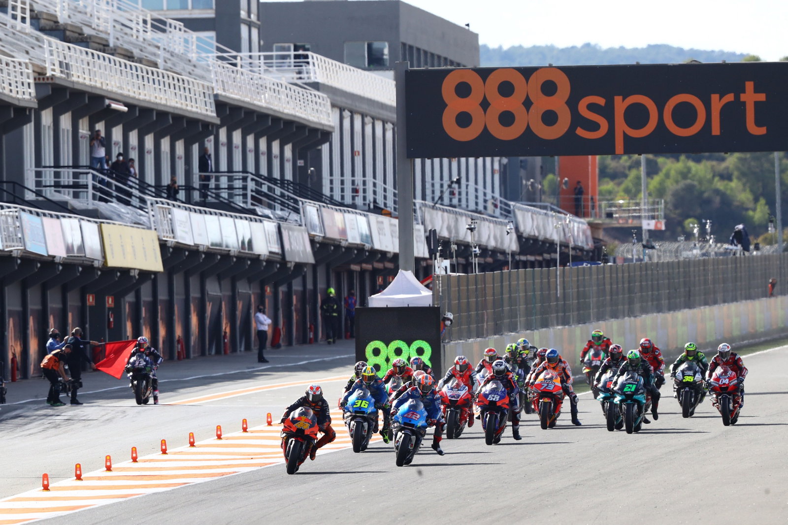 Pol Espargaro leads, Maverick Vinales starts from pit lane, MotoGP race, European MotoGP. 8 November 2020