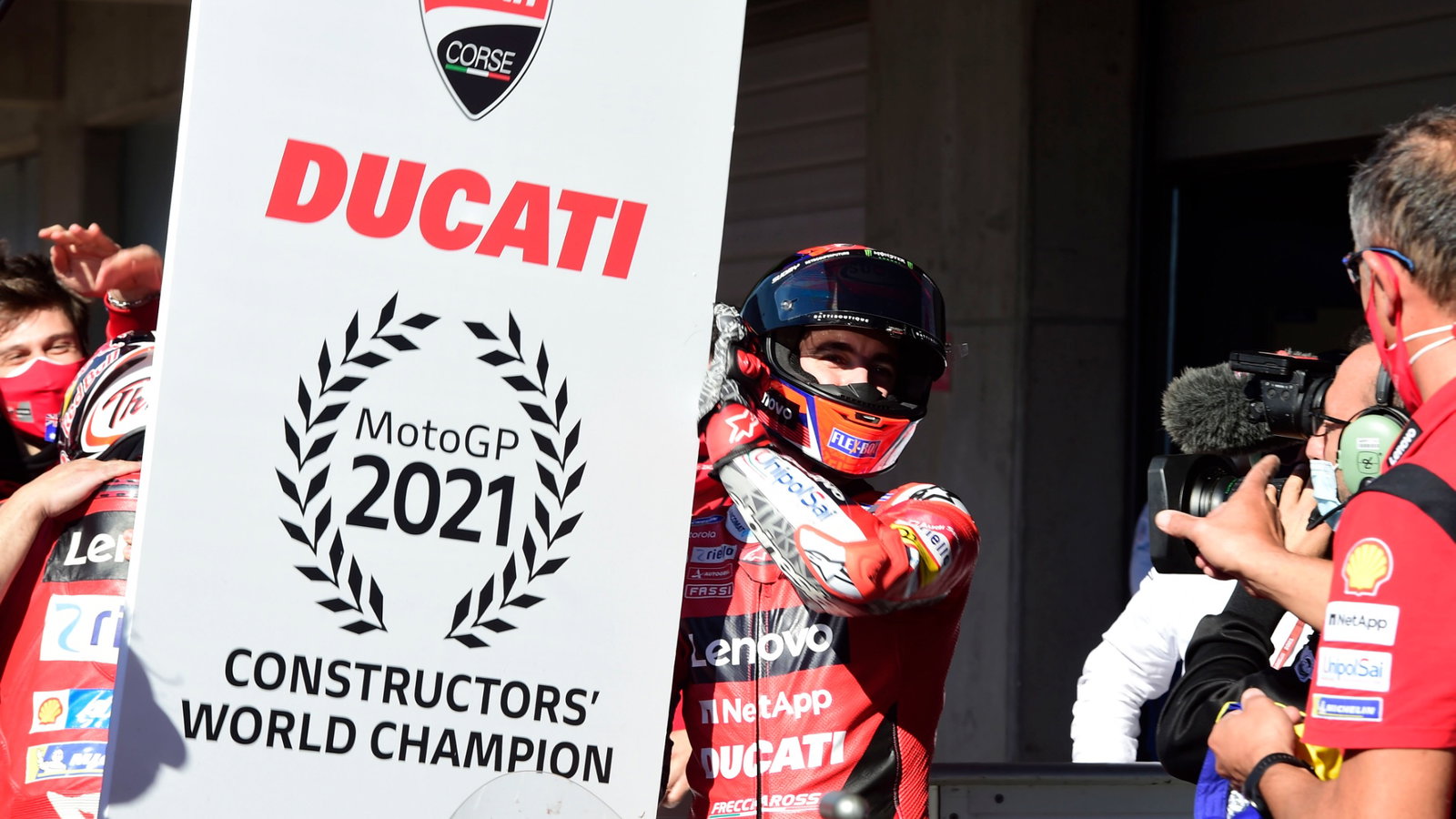 Jack Miller, Francesco Bagnaia, Algarve MotoGP race, 7 November 2021