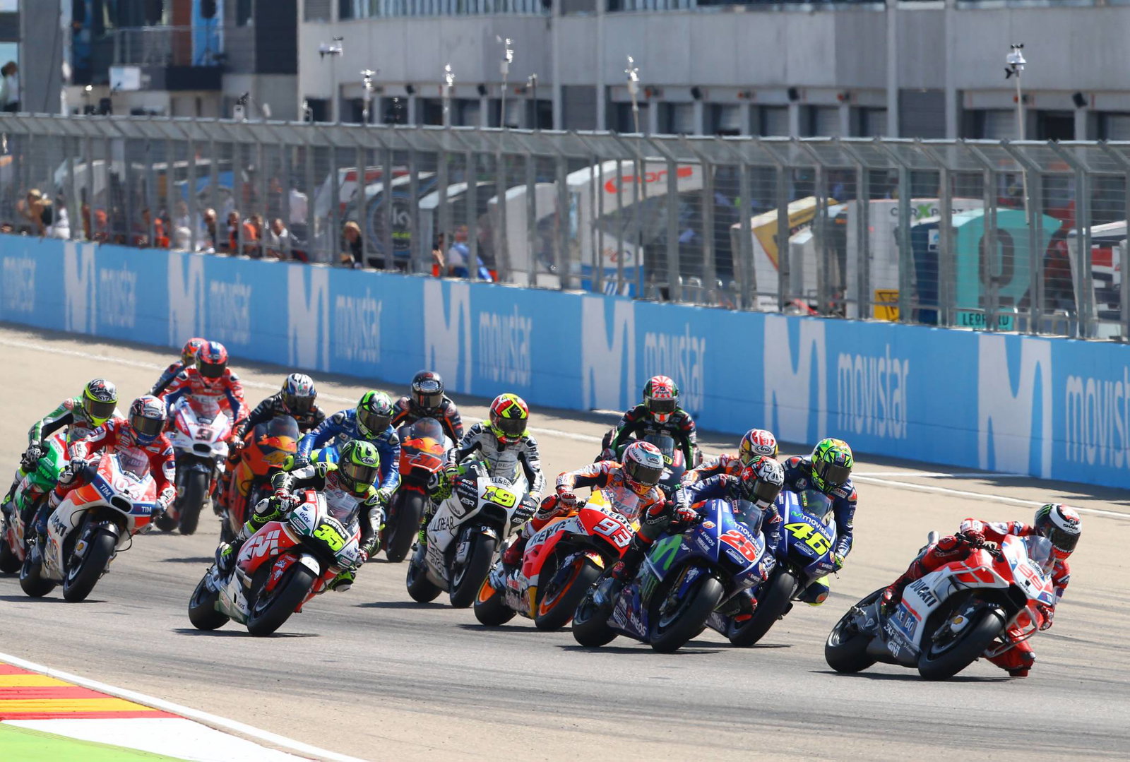 MotoGP: Waters, Dunlop, Elias riding Suzuki MotoGP bike - VIDEO