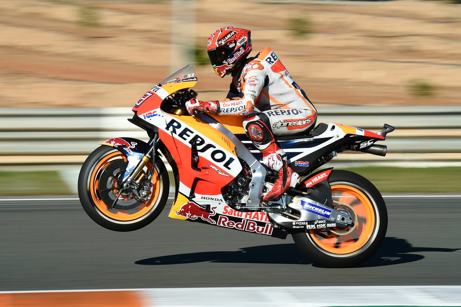 MotoGP Valencia: Pedrosa wins, Marquez champion
