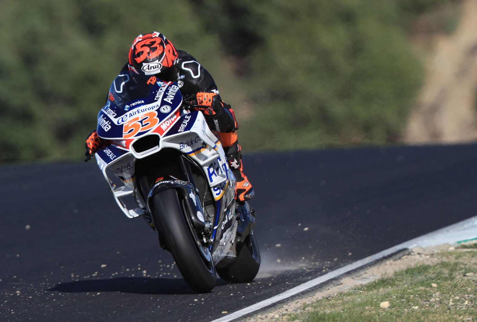 Moto2 Valencia: Oliveira ends season with third consecutive win