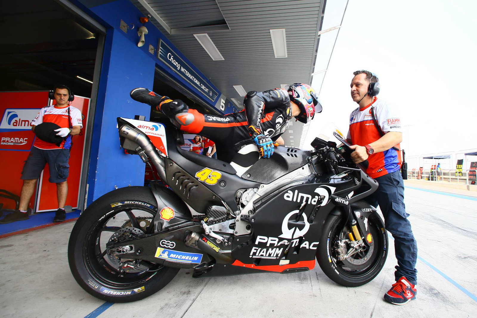 MotoGP: Aprilia debut fairing 2018 di Qatar