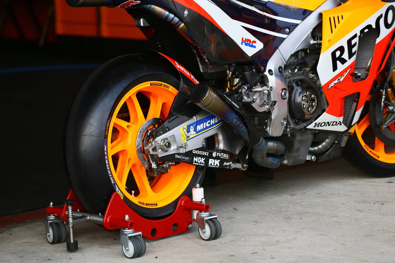 KTM terus melaju berkat Pol Espargaro