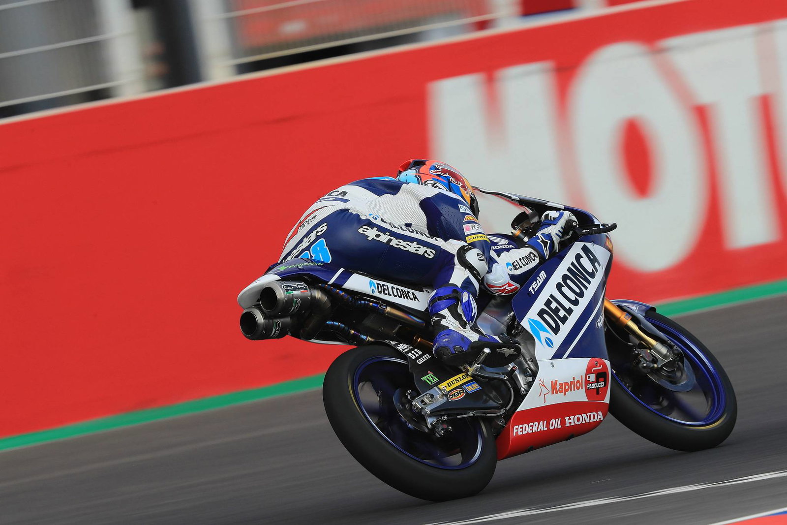 Moto3 Argentina: Debut victory for Bezzecchi, tyre gamble for Martin