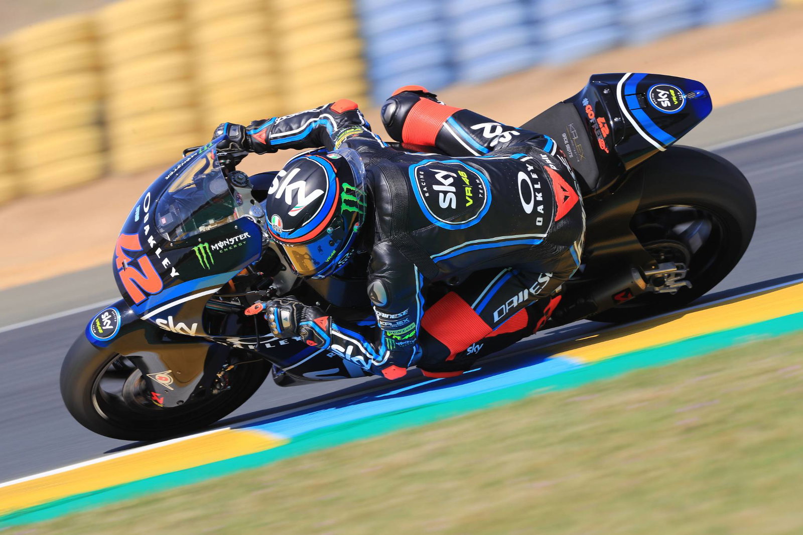Moto2 Le Mans: Bagnaia pergi untuk kemenangan Prancis