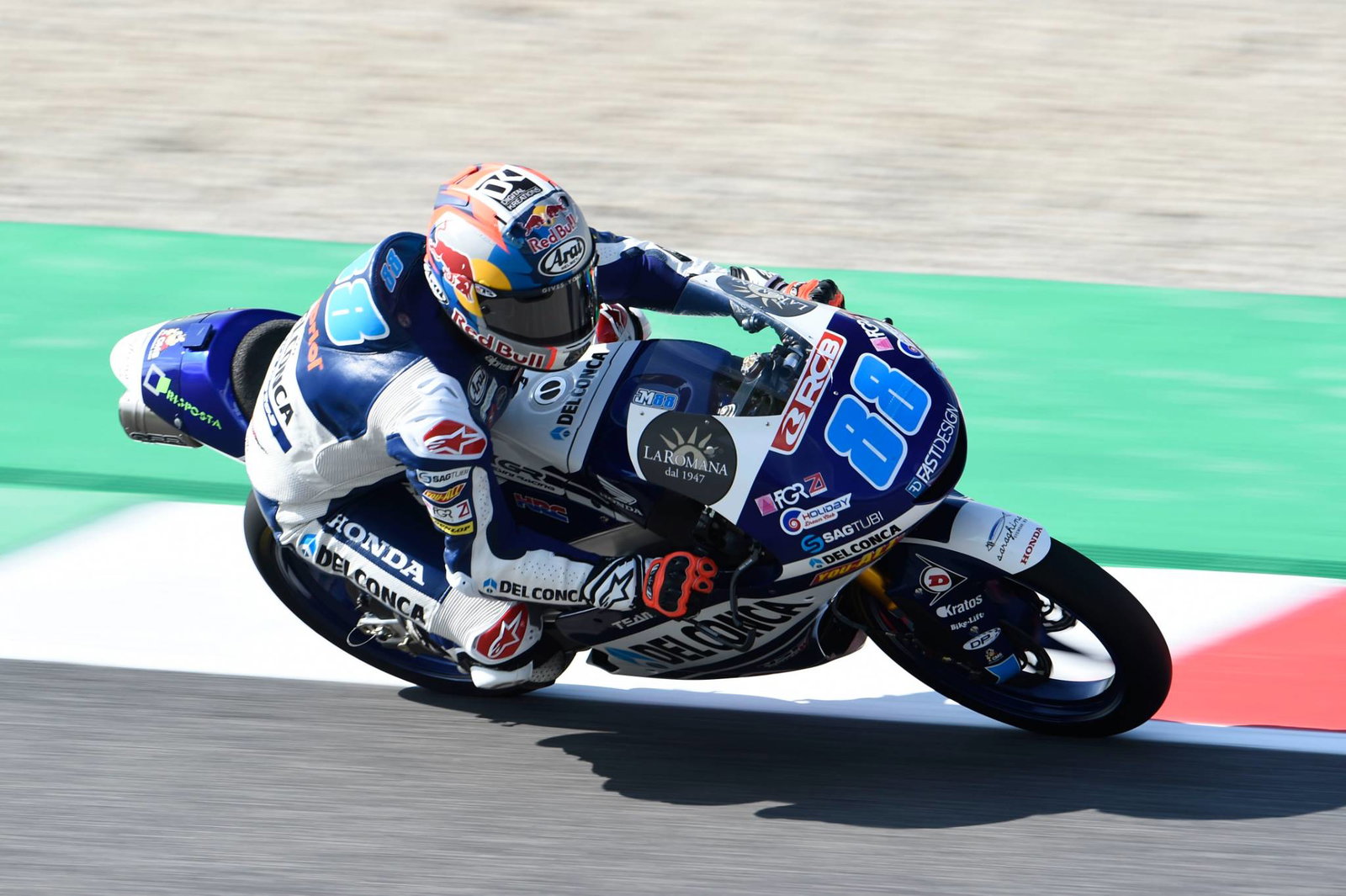 Moto3 Mugello: Majestic Martin wins dramatic lunge to the line