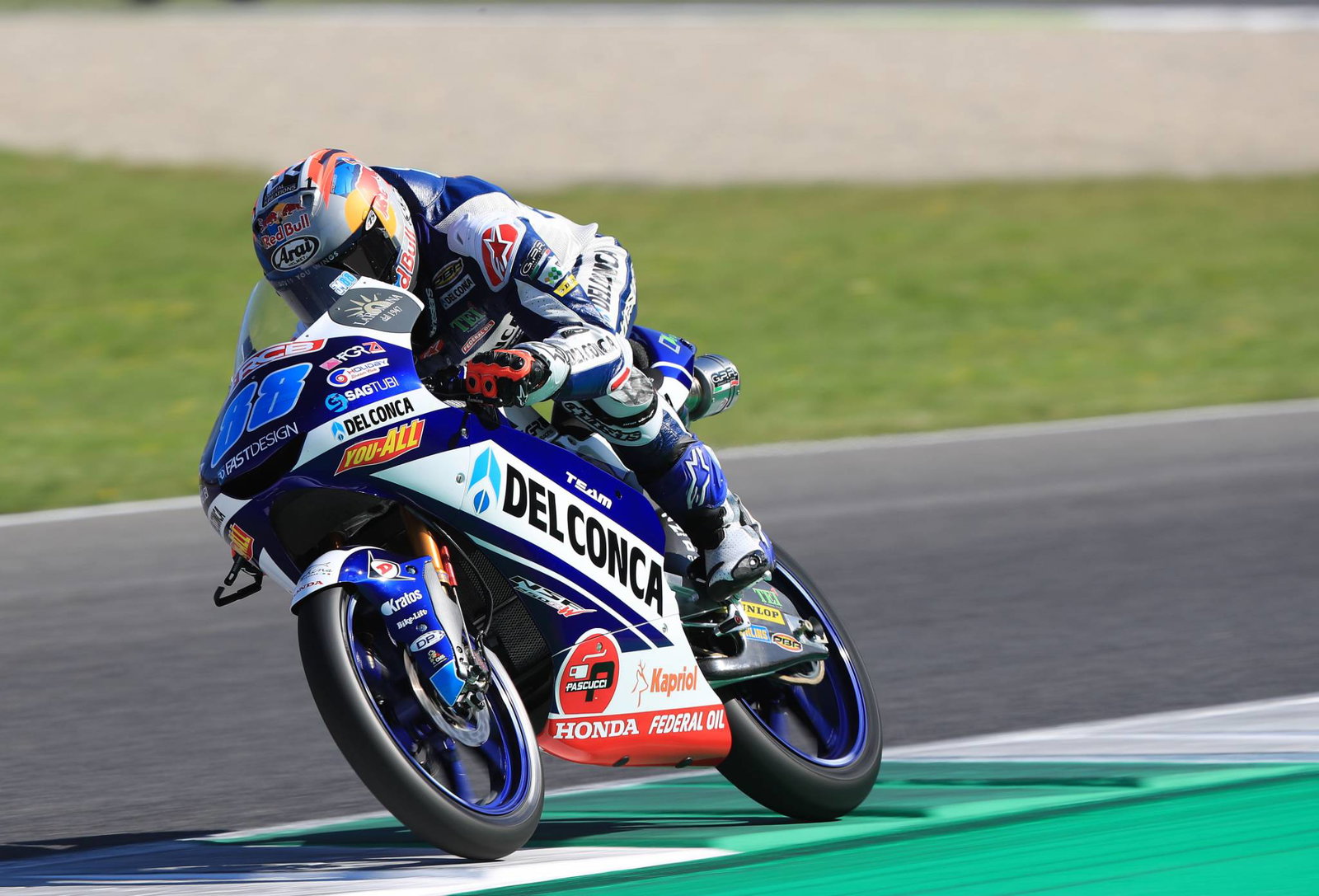 Moto3 Mugello: Majestic Martin wins dramatic lunge to the line