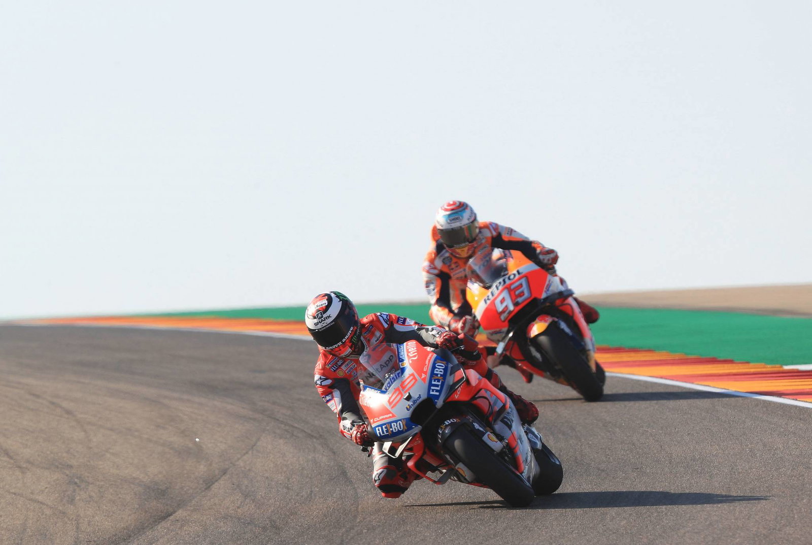 MotoGP: Lorenzo mempertahankan posisi terdepan di Aragon, Rossi P18