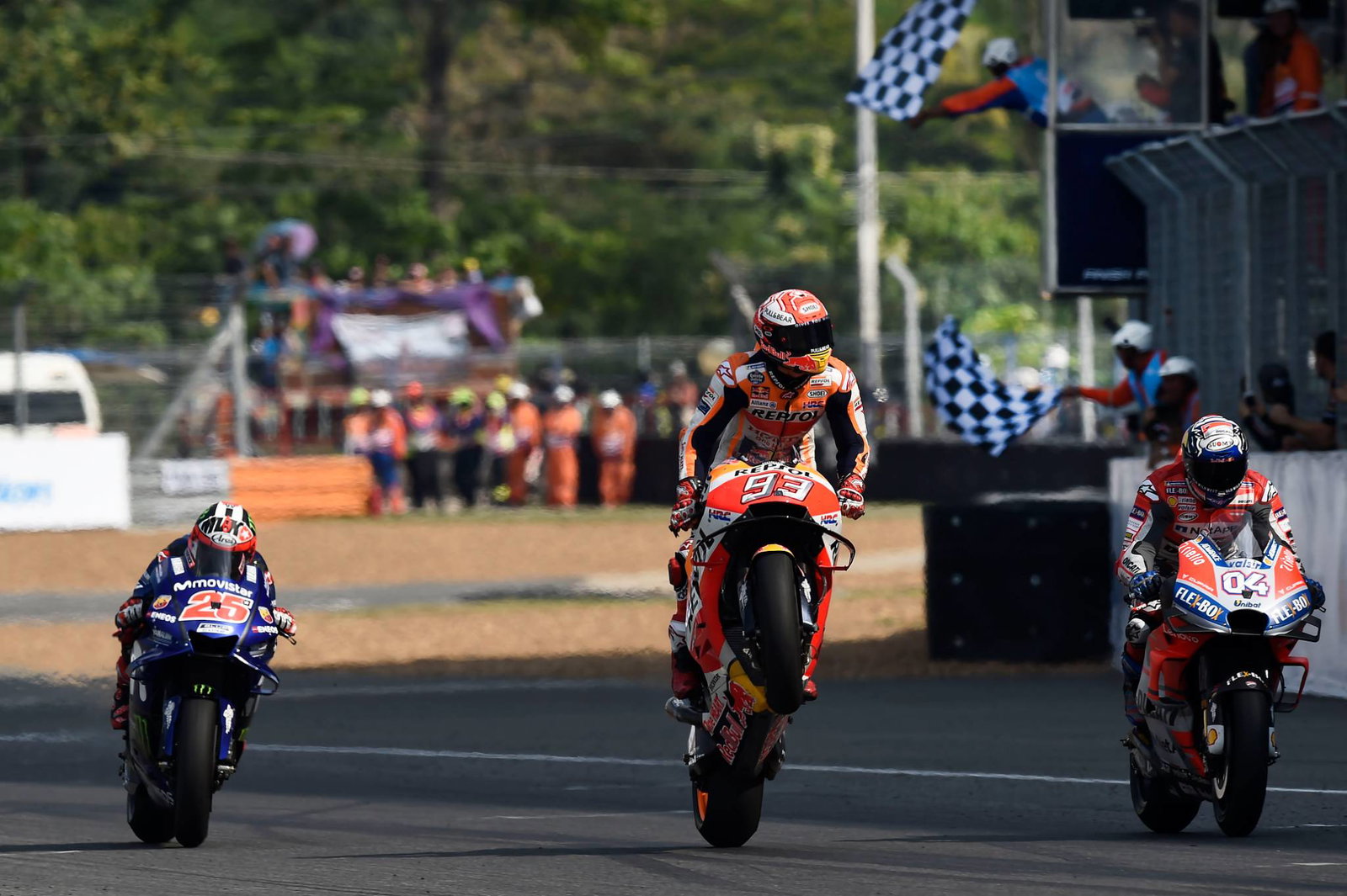 MotoGP Thailand: Marquez outwits Dovizioso for last-gasp victory