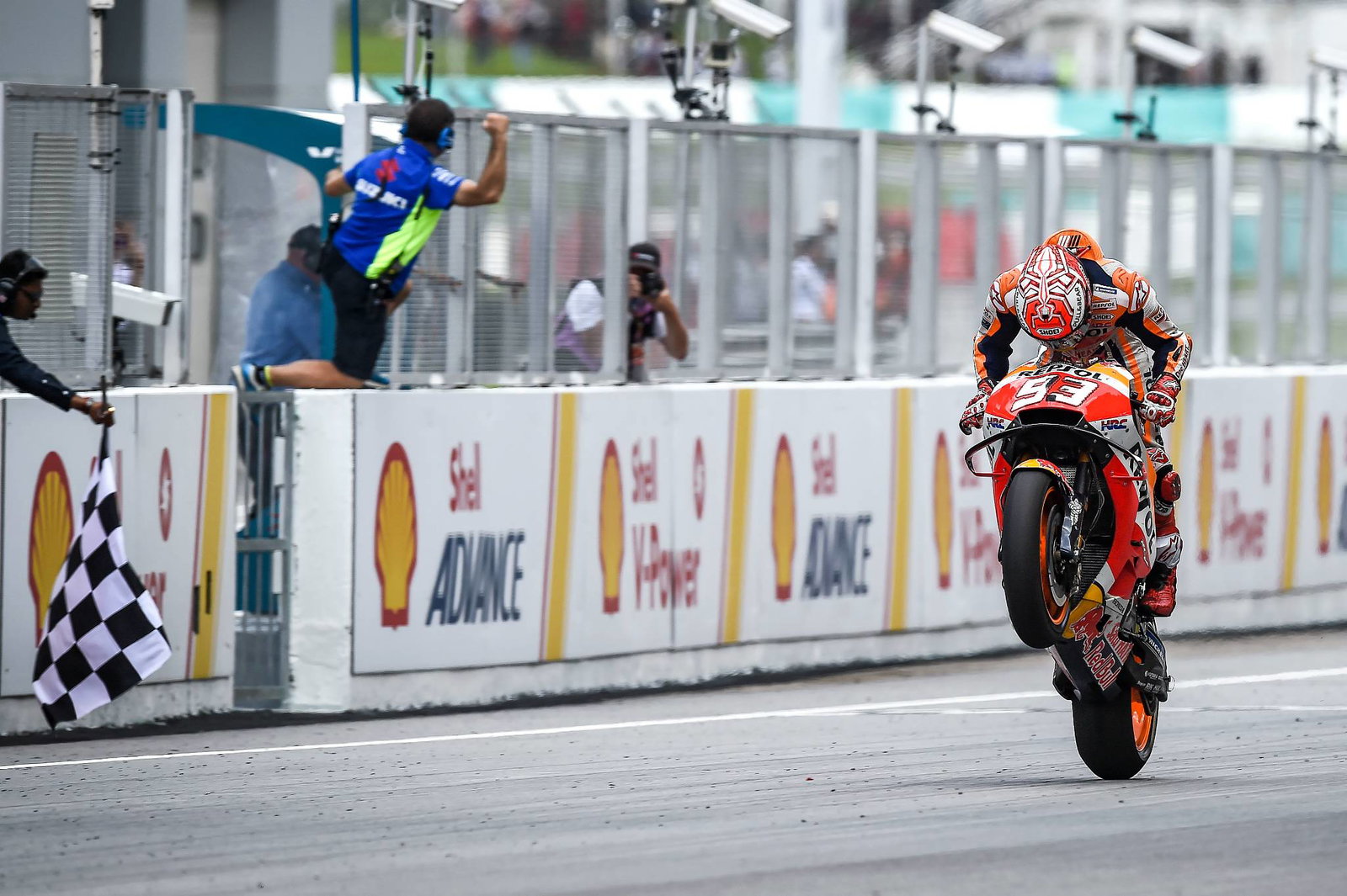 Malaysian MotoGP: Marquez eases to Sepang win following Rossi fall