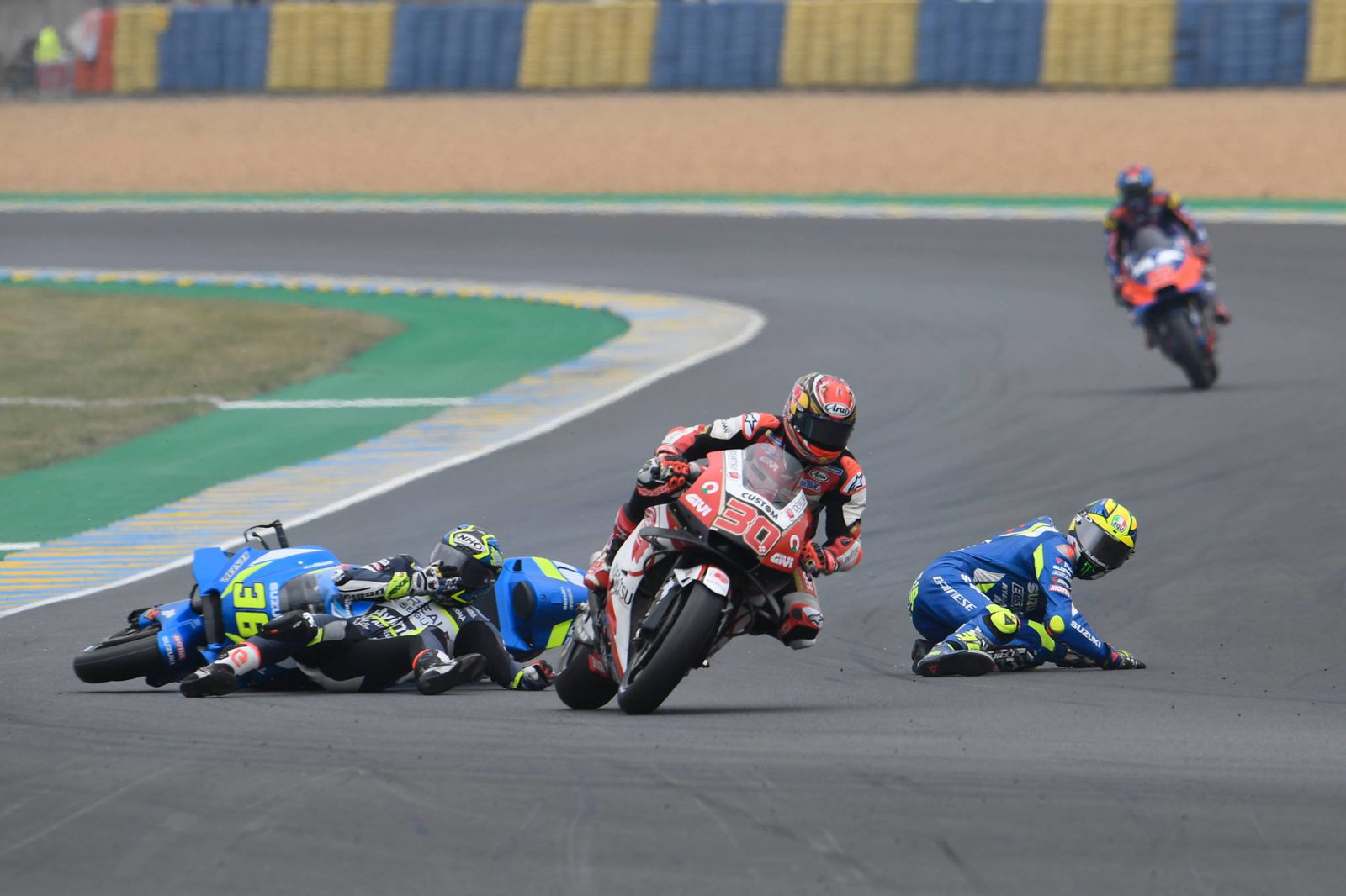 Le Mans: 'Sangat senang' - McPhee membuat sejarah untuk tim Sepang