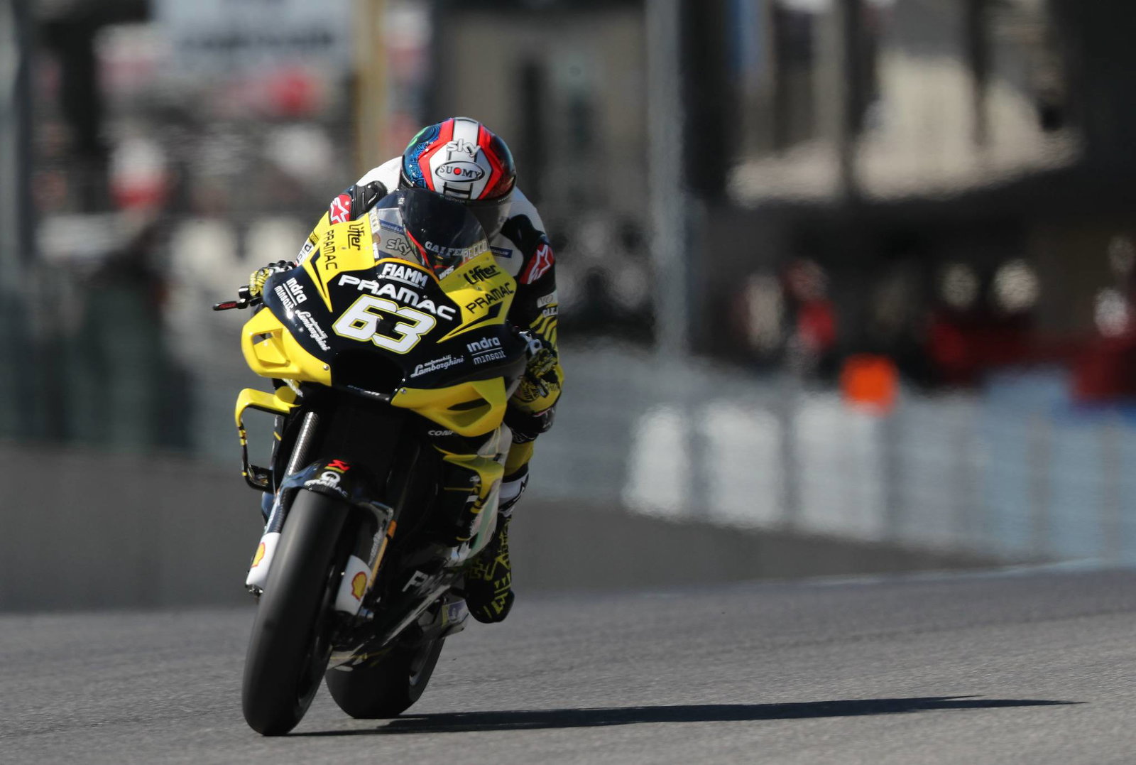 Marquez lays down the marker in Mugello FP1