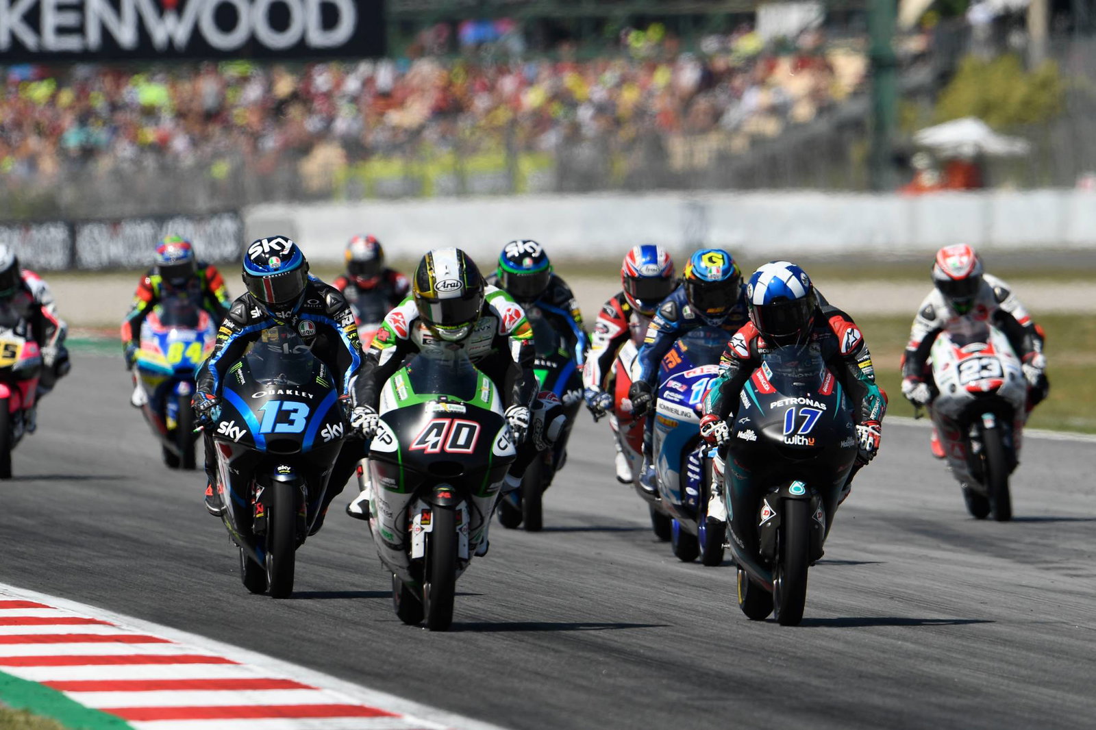 Moto3 Catalunya: Ramirez takes maiden win after last lap thriller