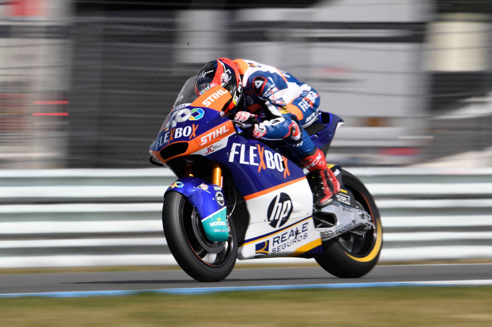 Moto2 Assen: Fernandez meraih kemenangan perdananya dalam insiden penuh thriller