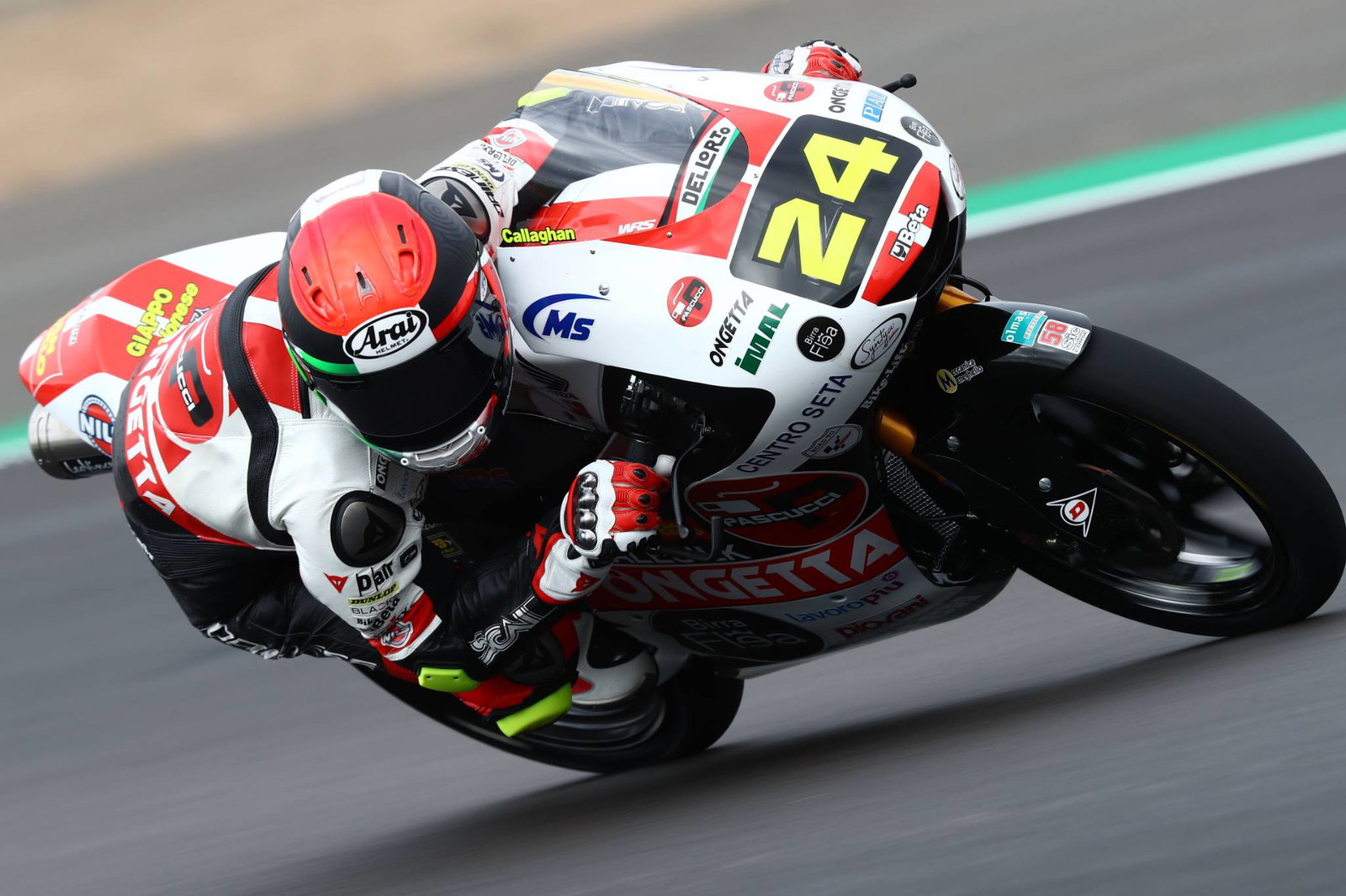 Lengan ayun serat karbon dilarang di Moto3