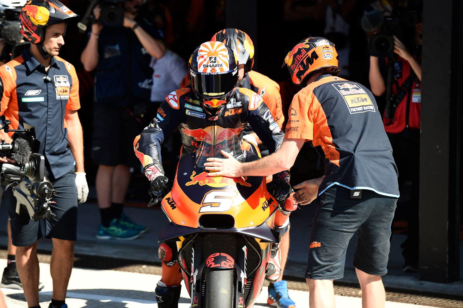 Sepang: Plan is Pawi next to Xavi, but…