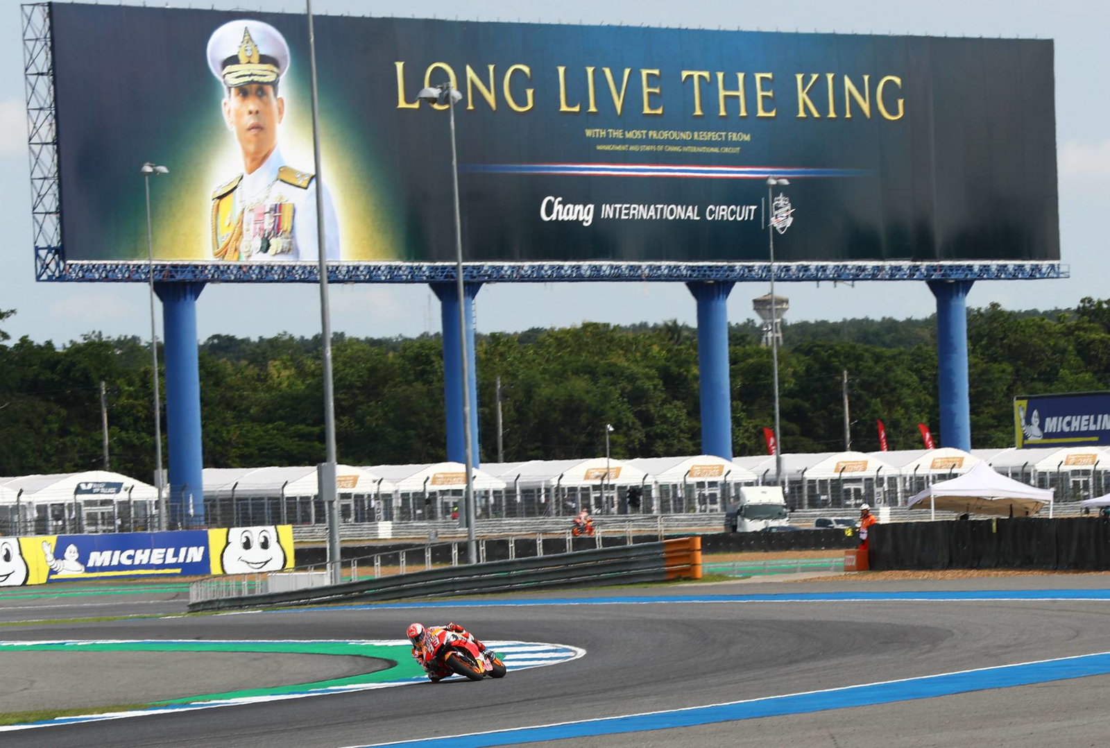 Marquez mengalahkan Quartararo untuk kemenangan Thailand untuk merebut gelar dunia MotoGP