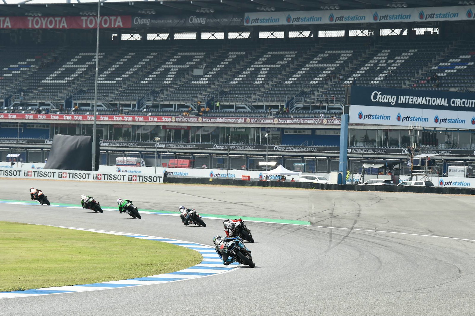 Moto3 Buriram: Menghabiskan kekuatan untuk posisi terdepan negara