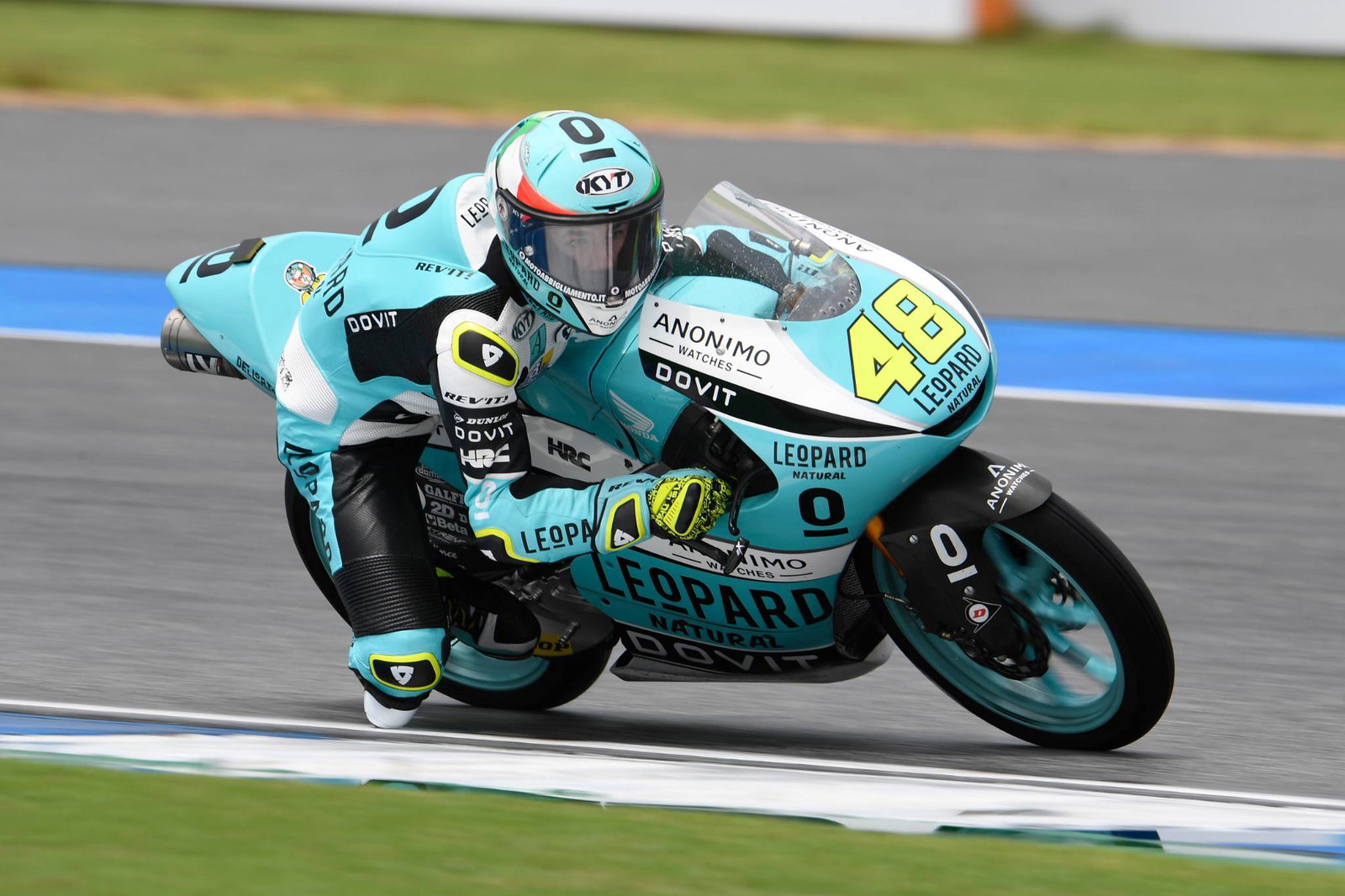 Moto3 Buriram: Arena memenangkan pertarungan ketat Thailand