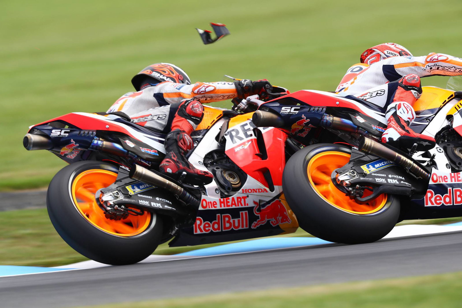 Australia: Marquez klip rekan setimnya di 'mode lambat', Lorenzo