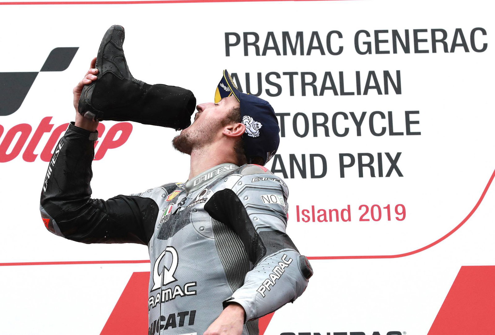 Australia: 'Semoga berhasil' saat Oliveira menjalani MRI