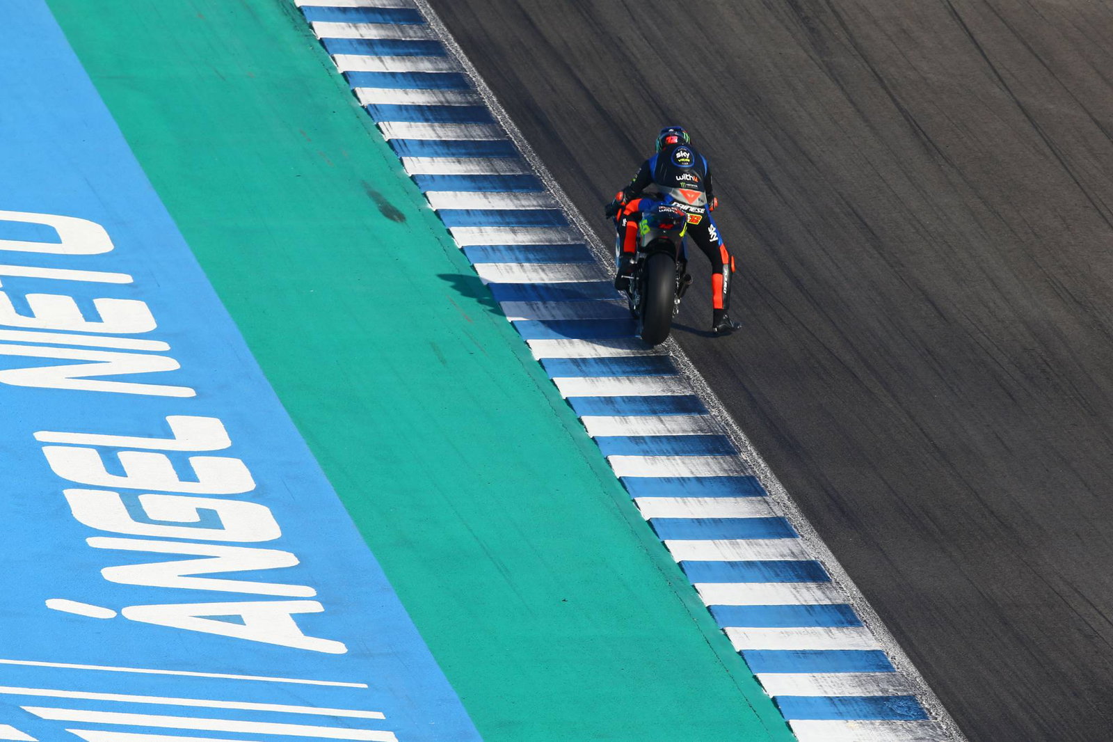 Moto2 Jerez: Marini meraih kemenangan dengan masterclass Jerez