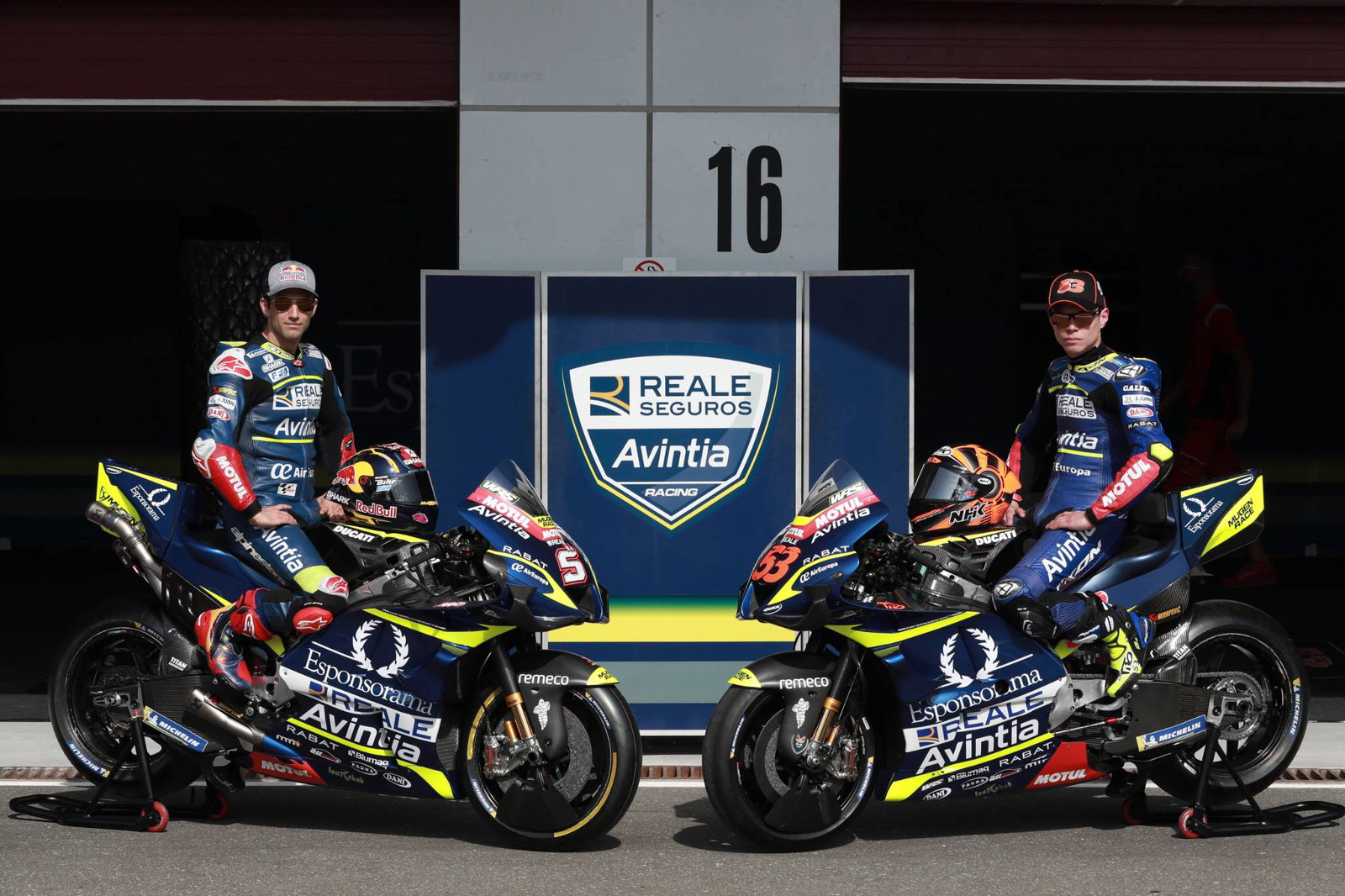 Crutchlow merasa rendah hati dengan buku-buku sejarah, tapi 'Saya beralih dari balapan ke balapan'