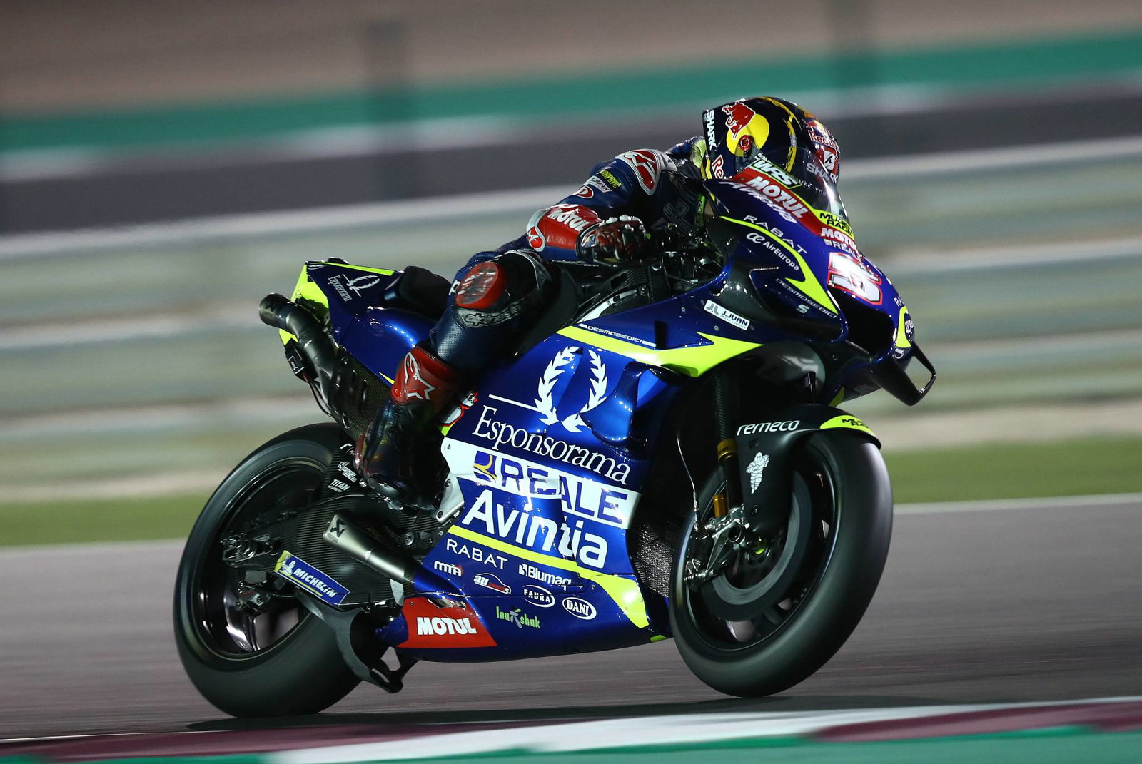 Qatar Test: Crutchlow 'toughs it out' on final day