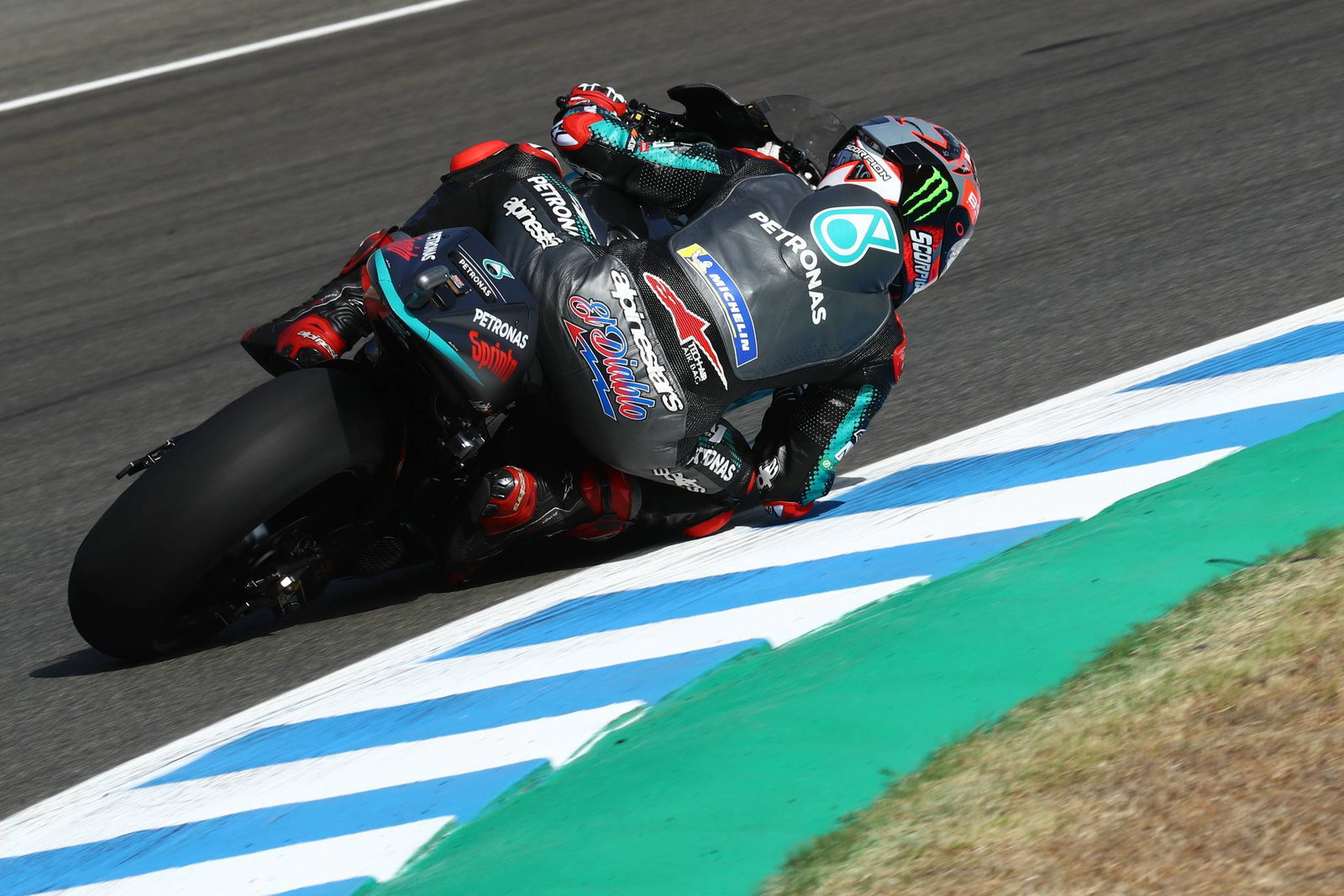 Quartararo snatches Spanish MotoGP pole, big crash for Rins