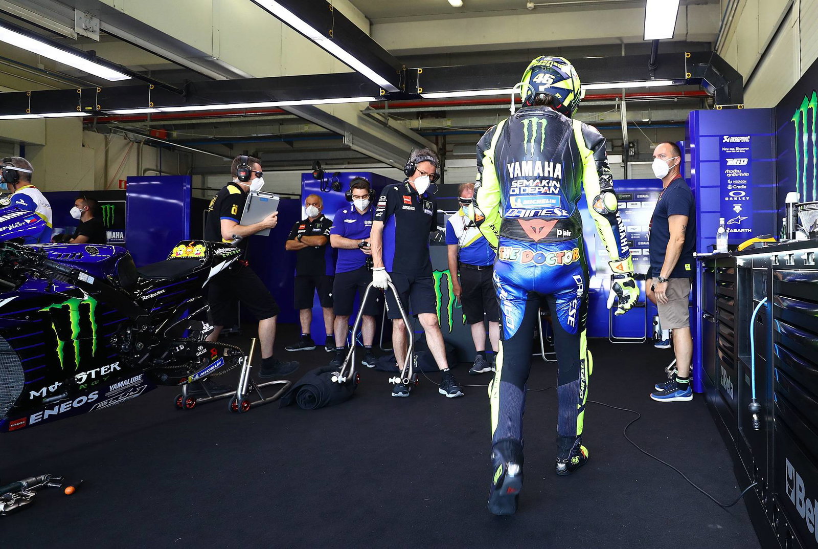 Spanish MotoGP: Cal Crutchlow to undergo surgery