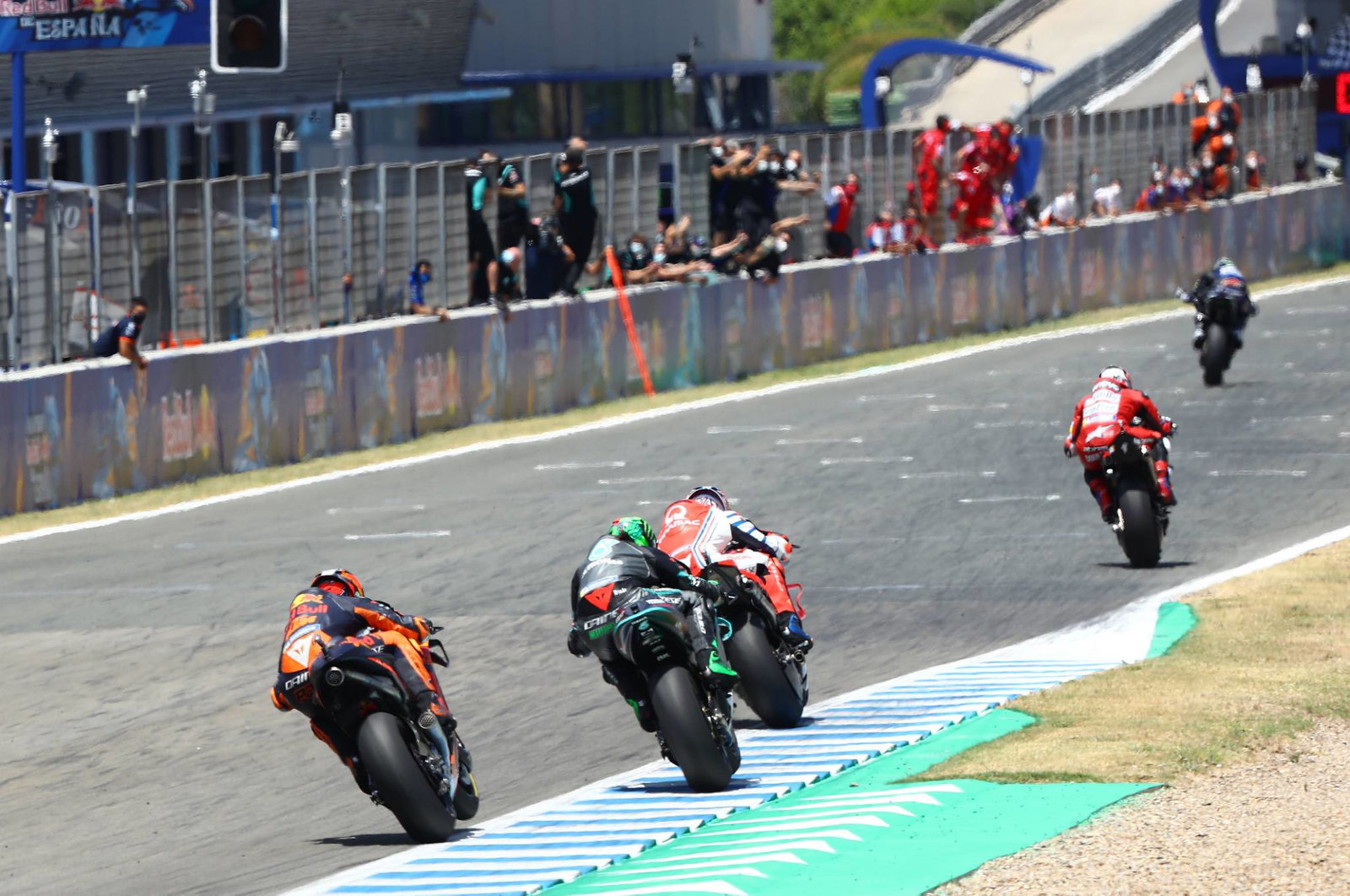 MotoGP Spanyol: Miller yang 'duduk bebek' setelah tangannya mati rasa