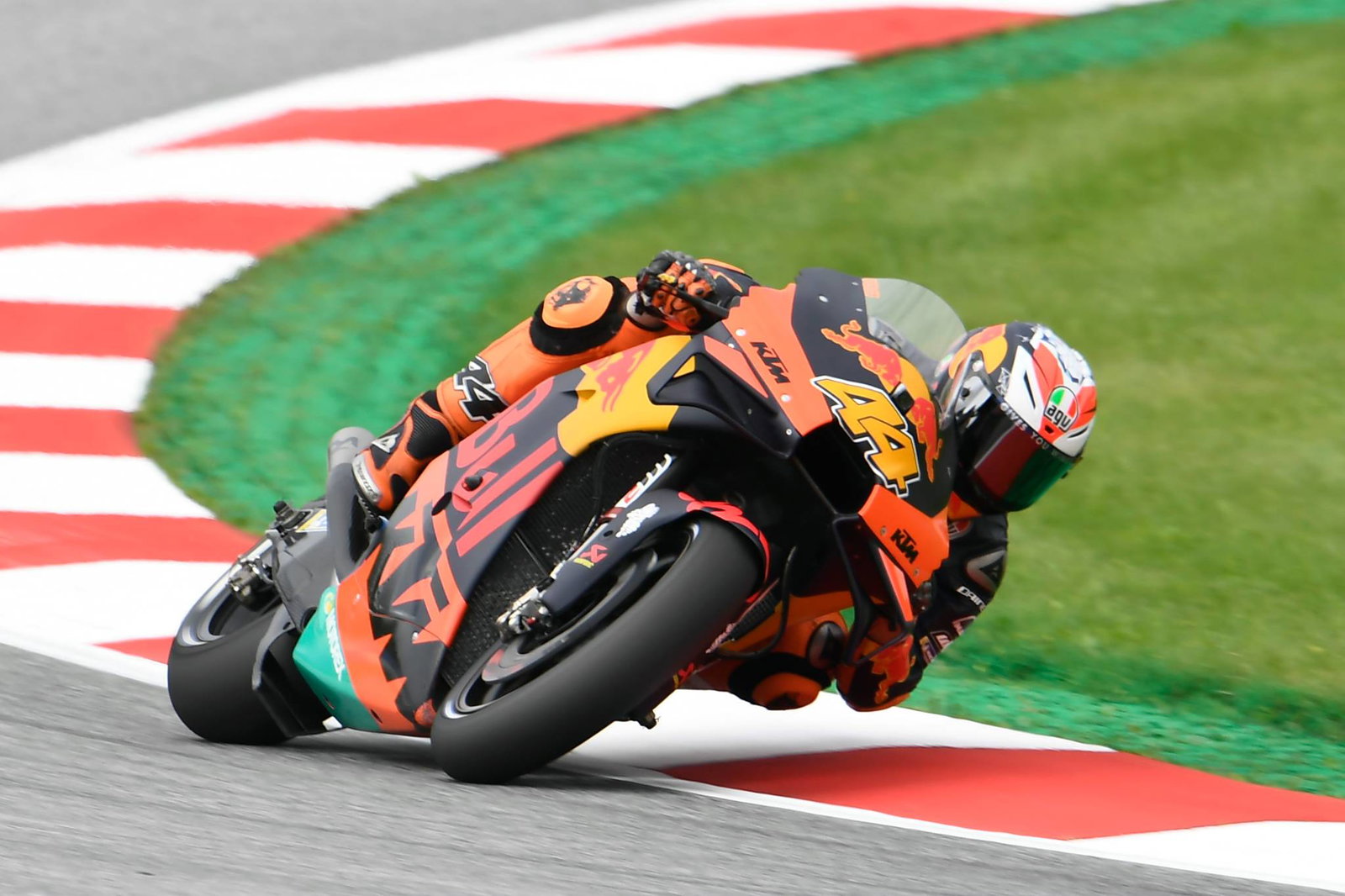 Austrian MotoGP: Vinales feels 'fantastic' in wet and dry, Rossi Q1