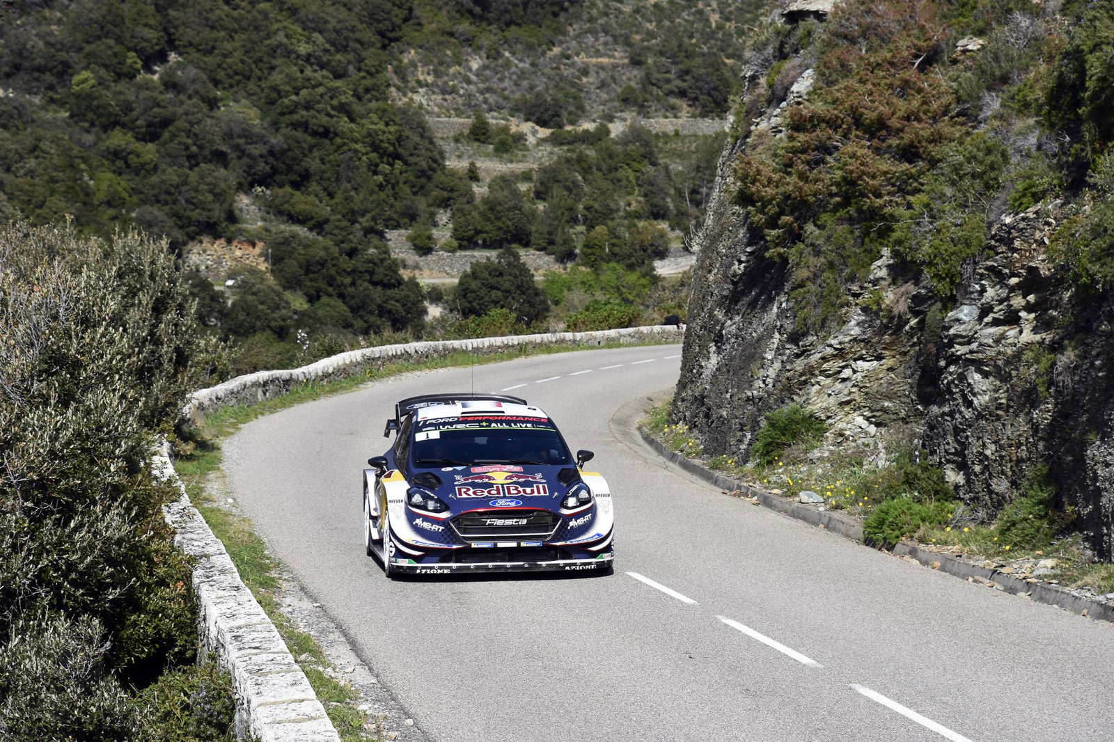 Ogier sets up Tour de Corse victory, Meeke drops out