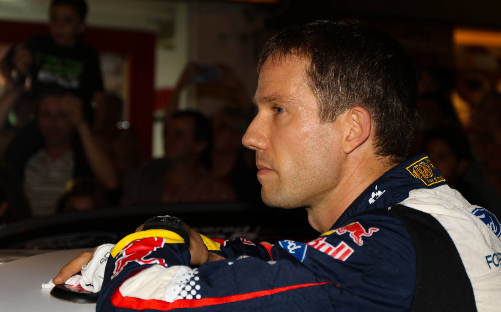 Mikkelsen melakukan serangan awal dari Neuville