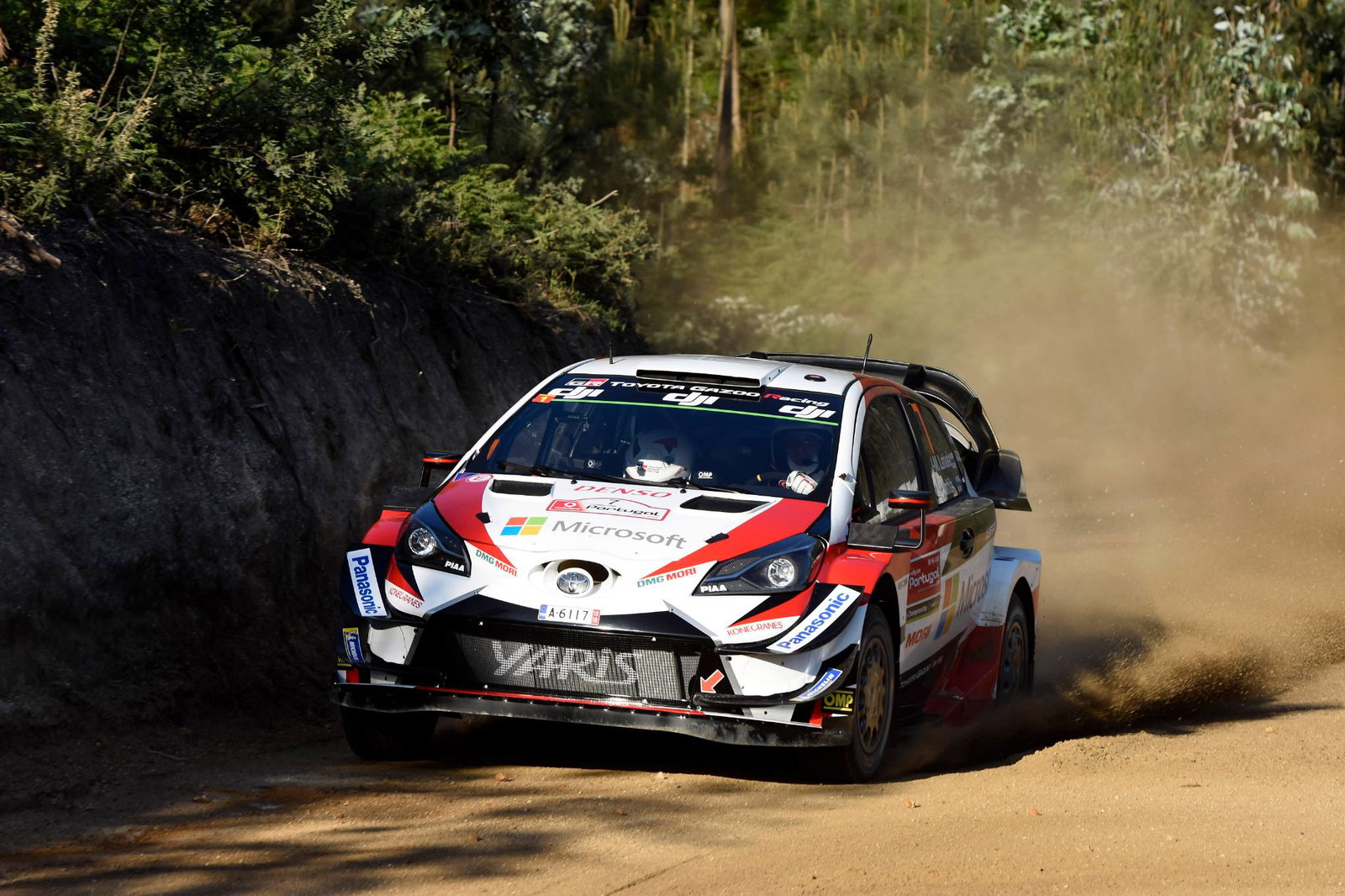 Citroen mengeluarkan Meeke dari lineup WRC karena 'jumlah kecelakaan yang terlalu tinggi'