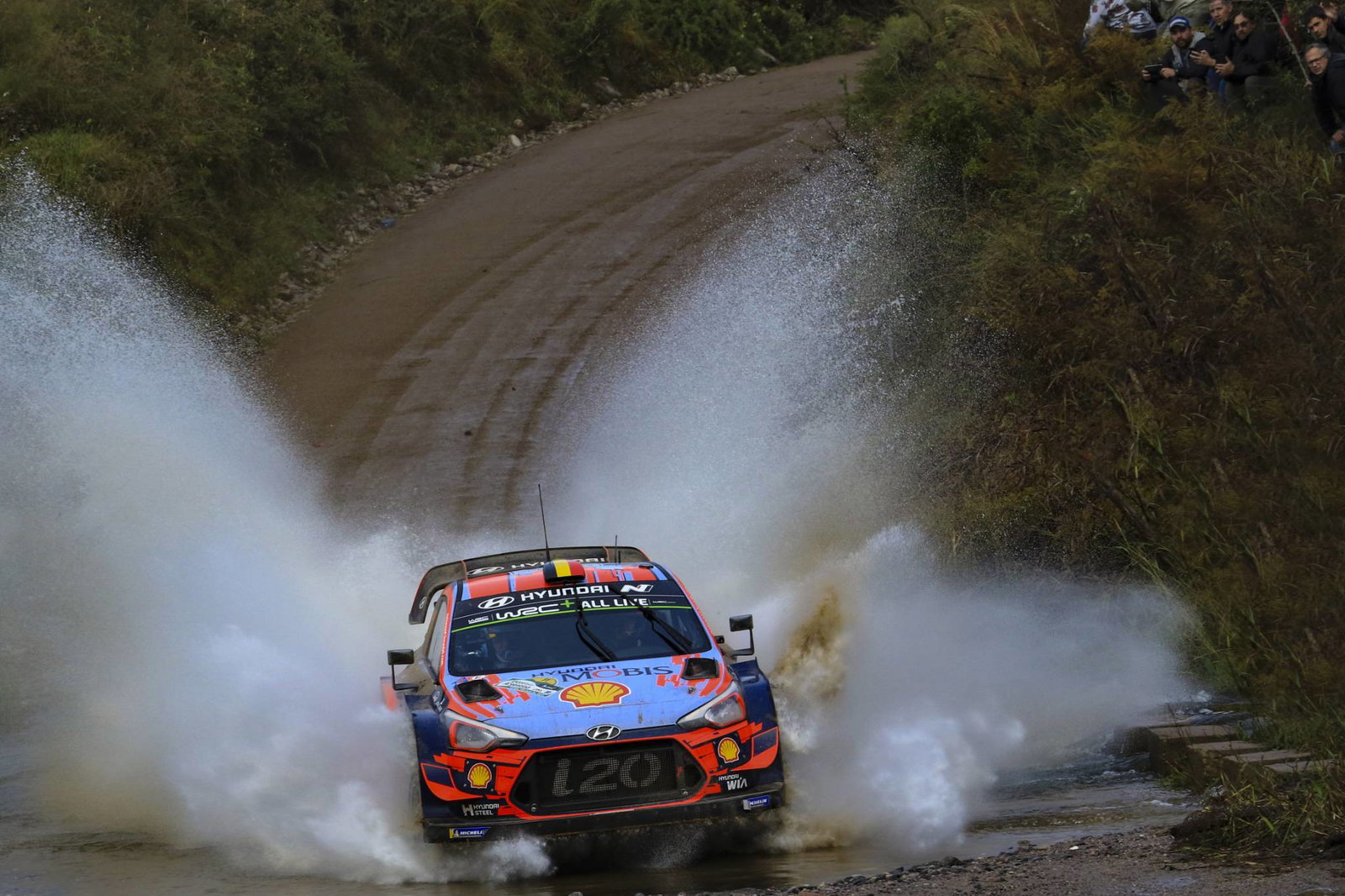 Neuville moves clear as Tanak drops out
