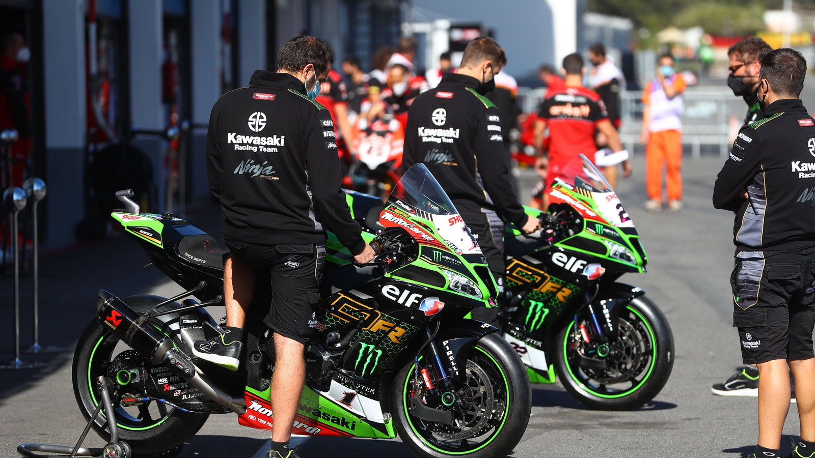 Jonathan Rea and Alex Lowes bike, Estoril WorldSBK 2020
