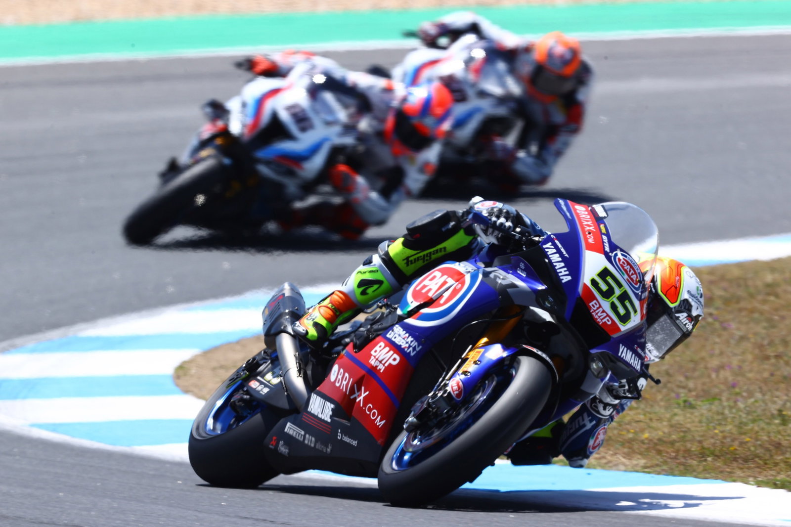 Andrea Locatelli and Tom Sykes Estoril WorldSBK race2, 2021