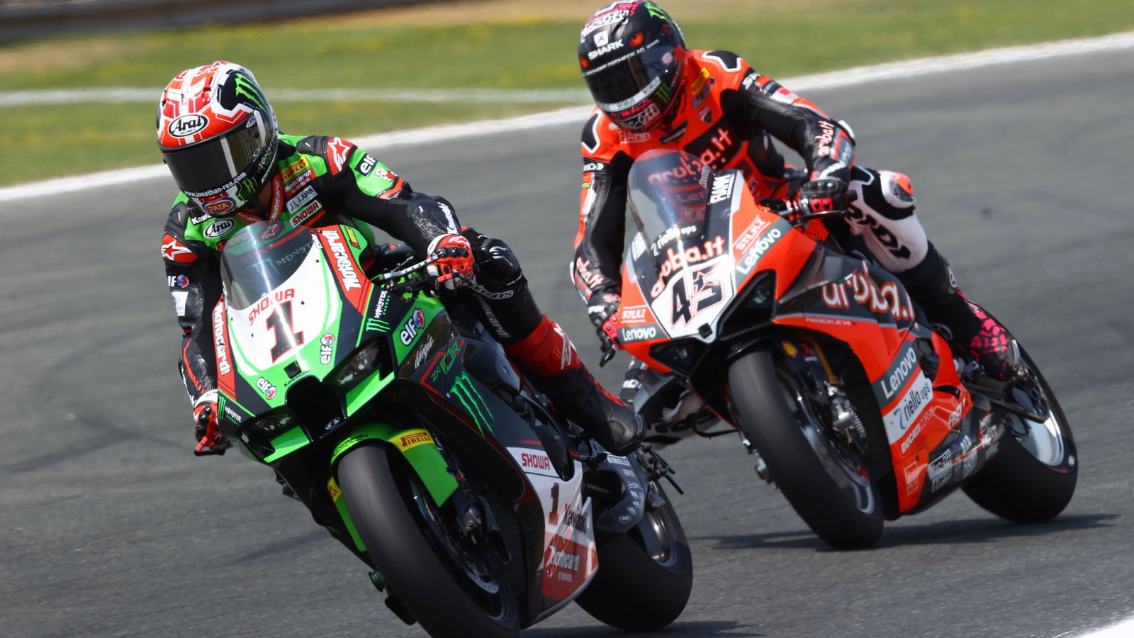 Jonathan Rea and Scott Redding, Navarra WorldSBK race2, 22 August 2021