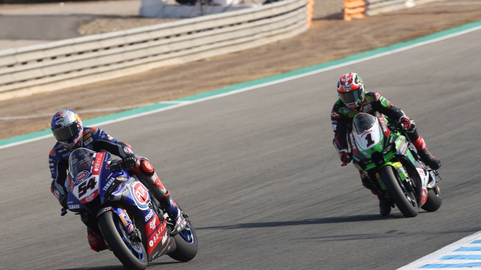 Toprak Razgatlioglu and Jonathan Rea, Jerez WorldSBK race1, 26 September 2021
