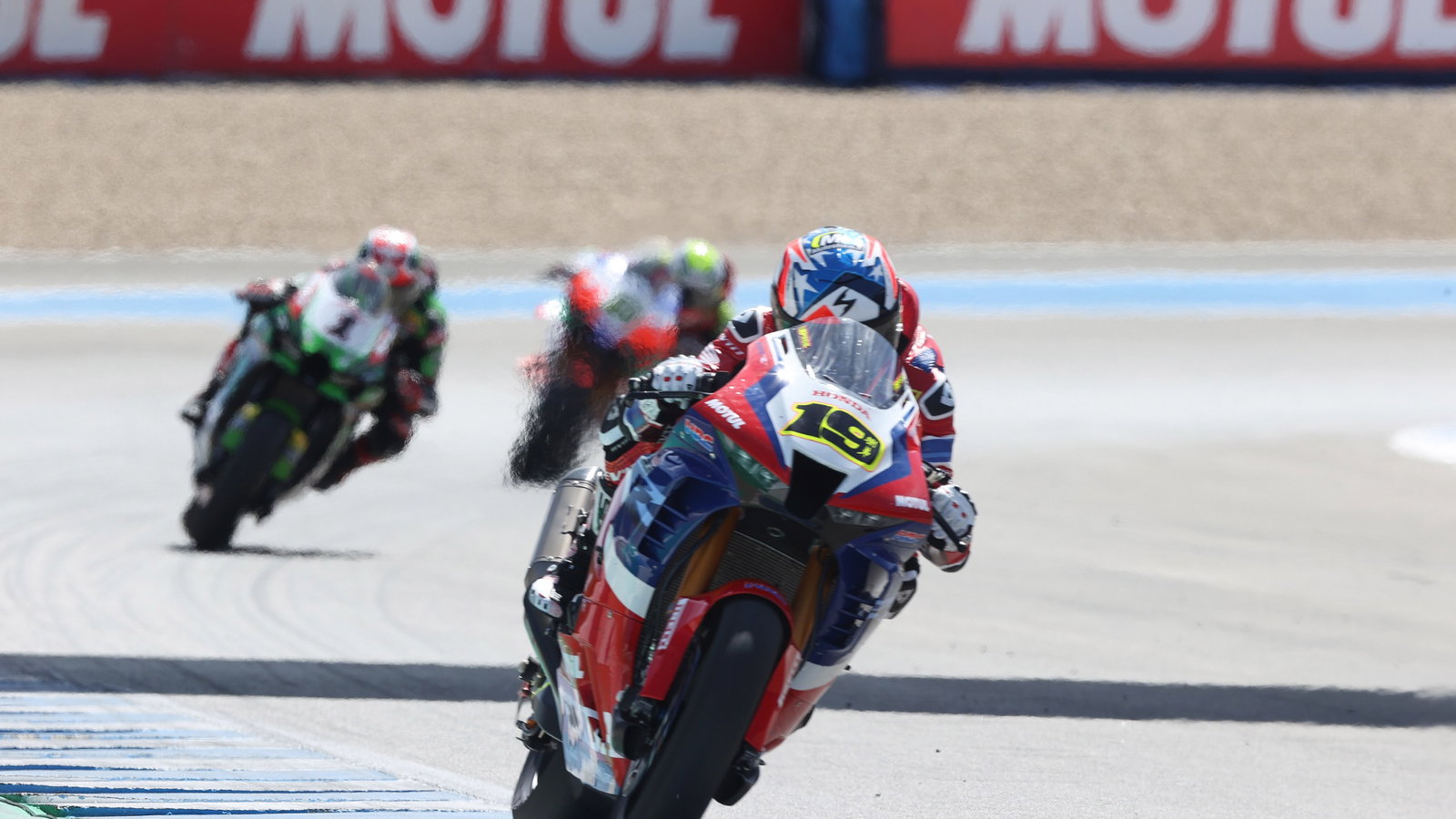 Alvaro Bautista and Jonathan Rea, Jerez WorldSBK race2, 26 September 2021